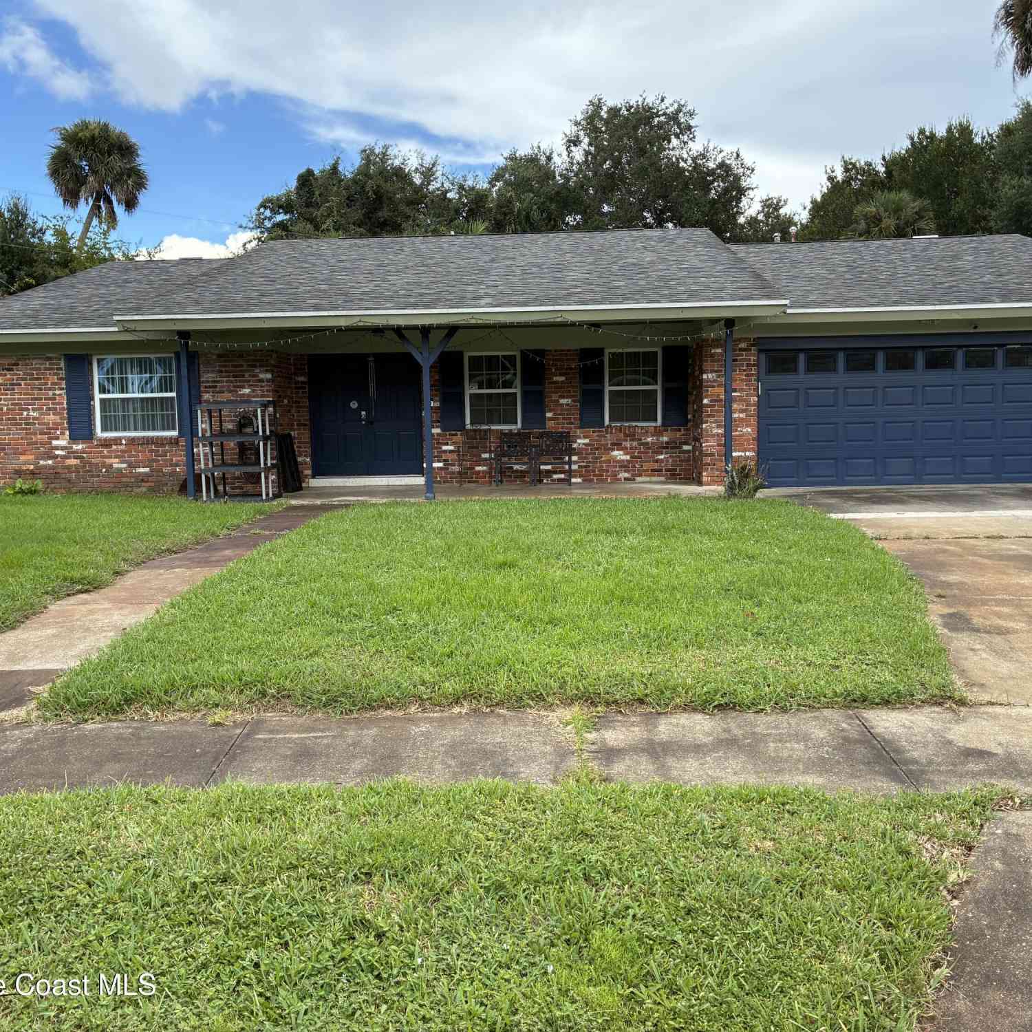 Homes For Sale - 1705 S Lilac Circle<br/> Brevard County, Titusville, FL 32796