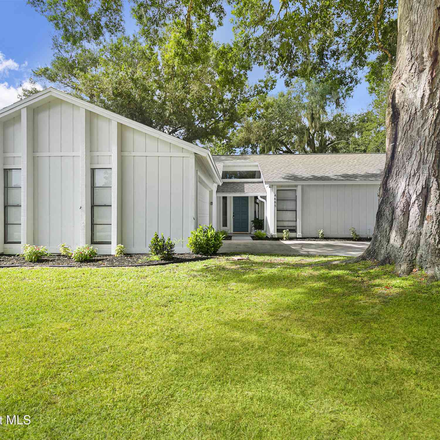 Homes For Sale - 4685 Longbow Drive<br/> Brevard County, Titusville, FL 32796