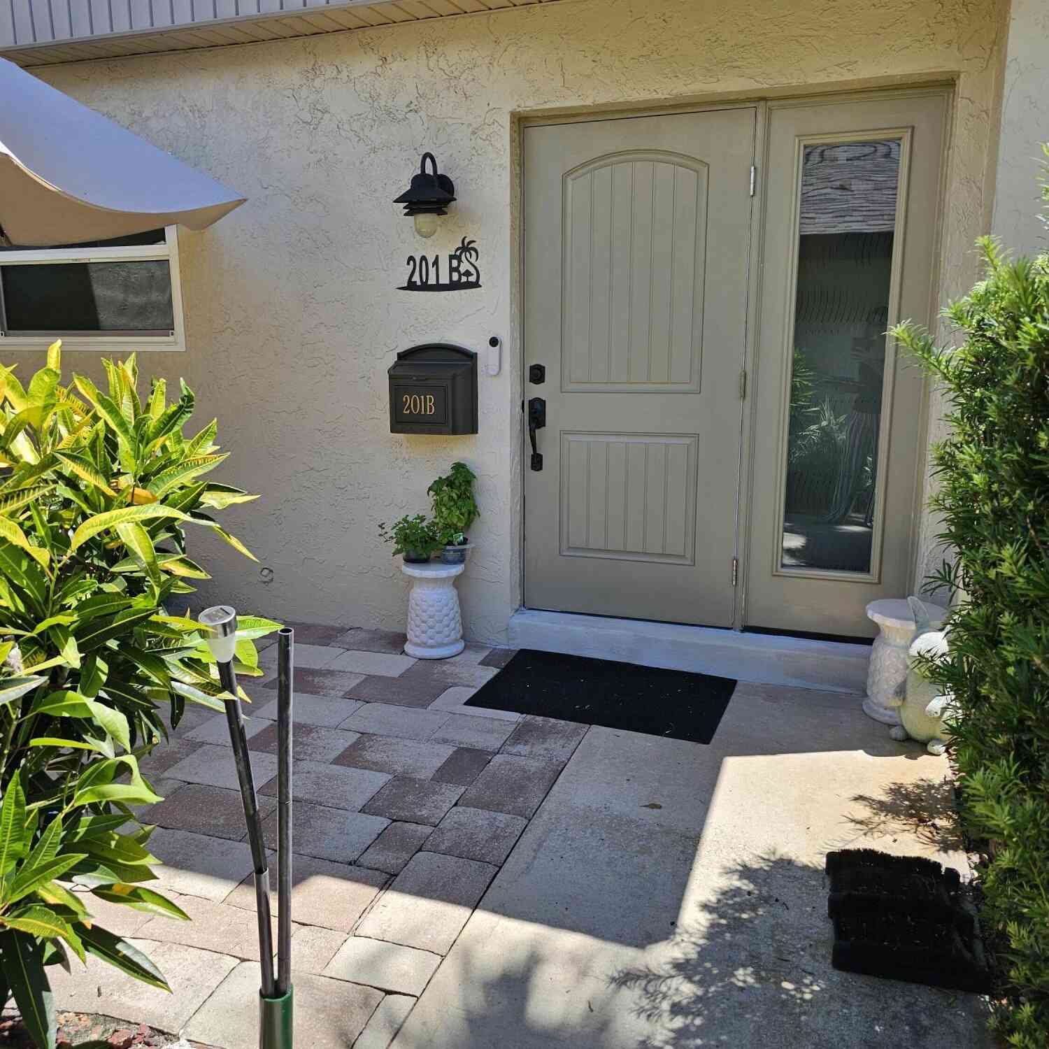 Condo For Sale - 201 6th Avenue #B<br/> Brevard County, Melbourne Beach, FL 32951