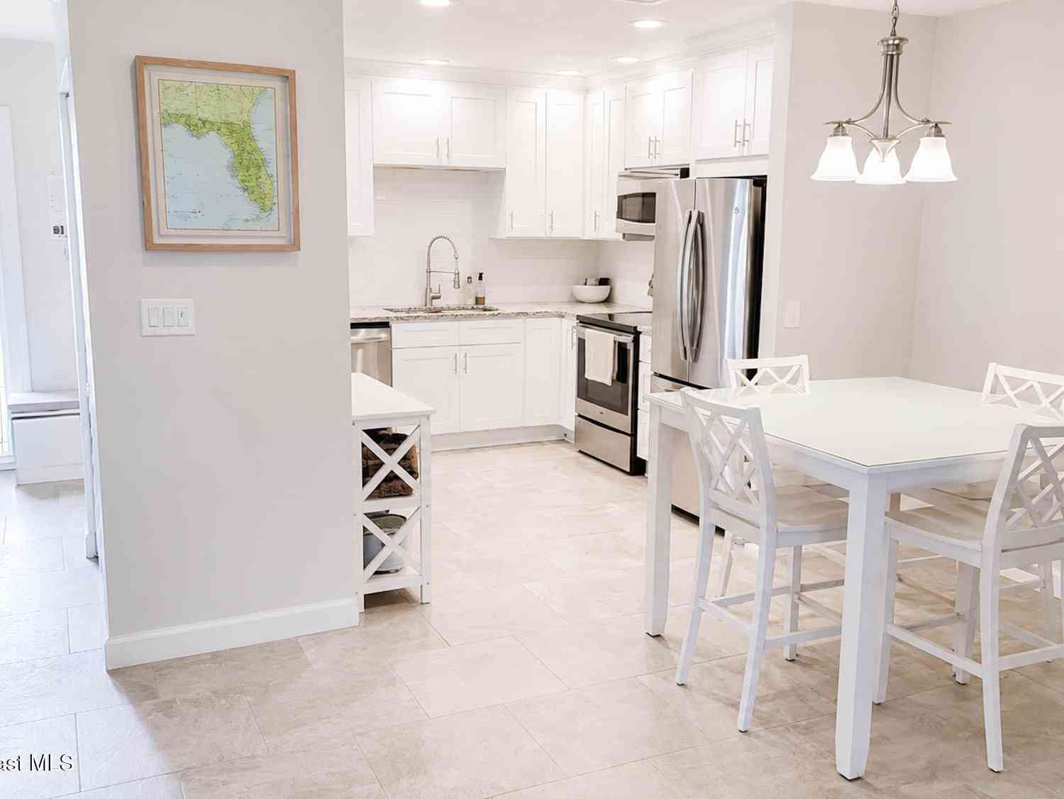 Townhouse For Sale - 1020 Ashley Avenue<br/> Brevard County, Indian Harbour Beach, FL 32937