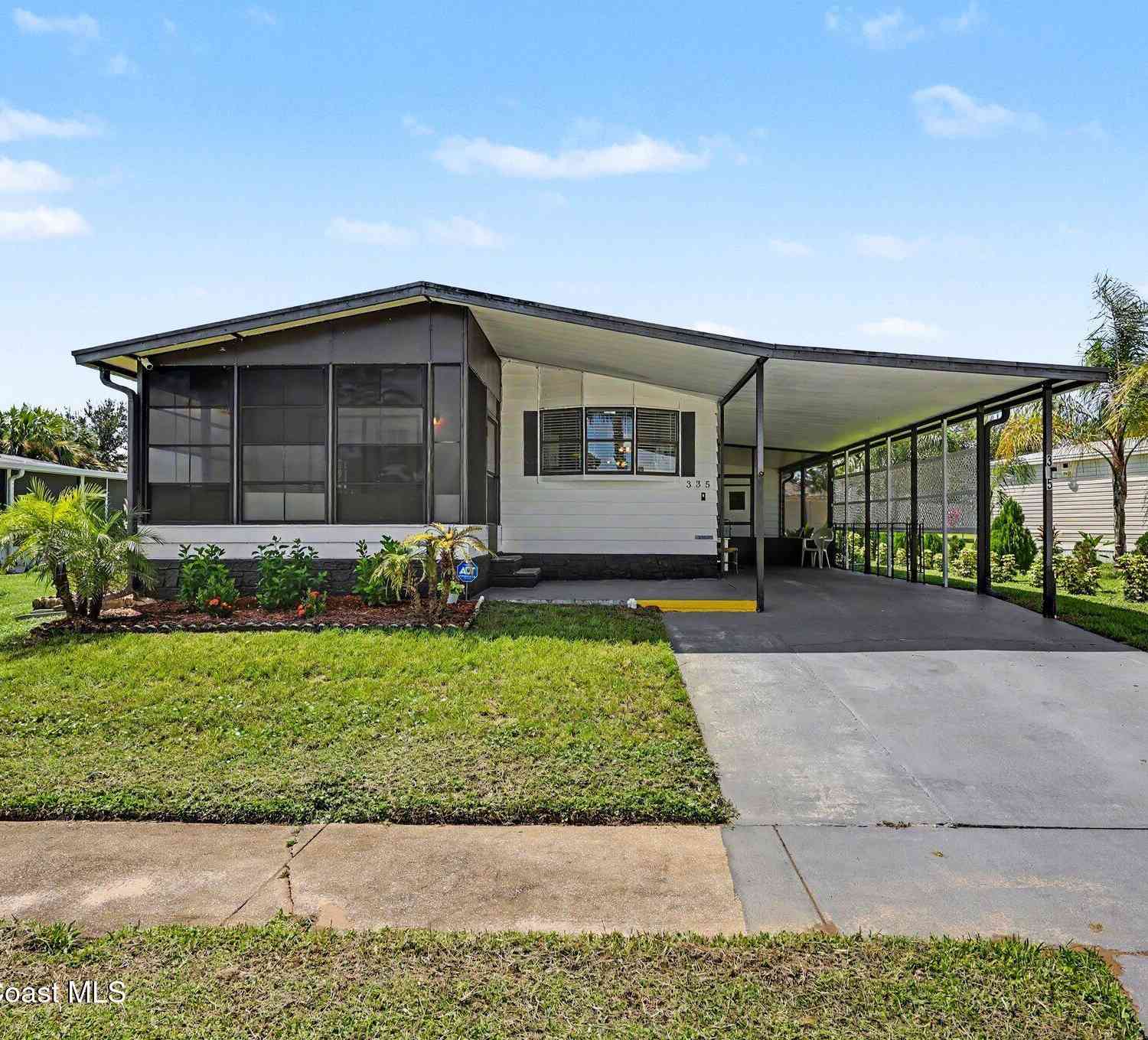 Mobile Home For Sale - 335 San Mateo Boulevard<br/> Brevard County, Titusville, FL 32780