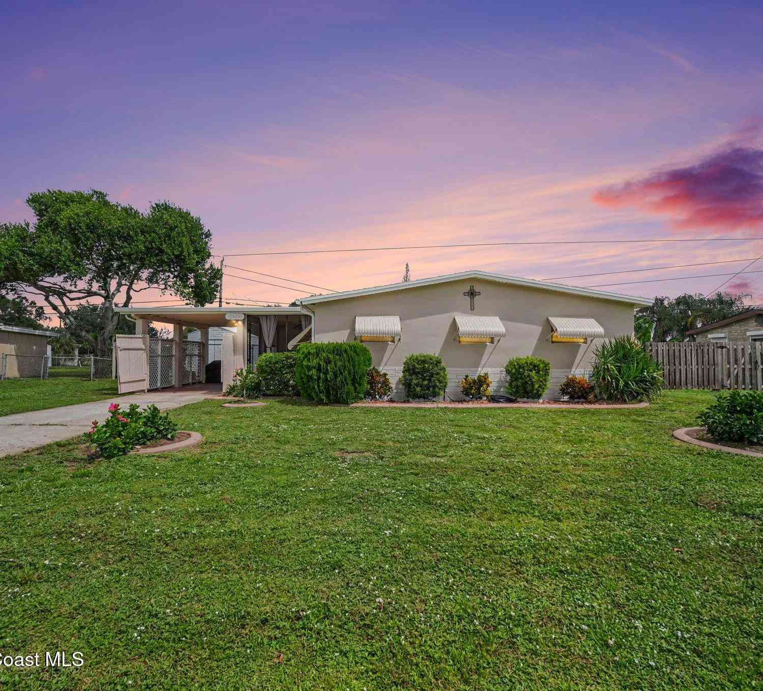 Homes For Sale - 2654 Boyd Avenue<br/> Melbourne, FL 32935