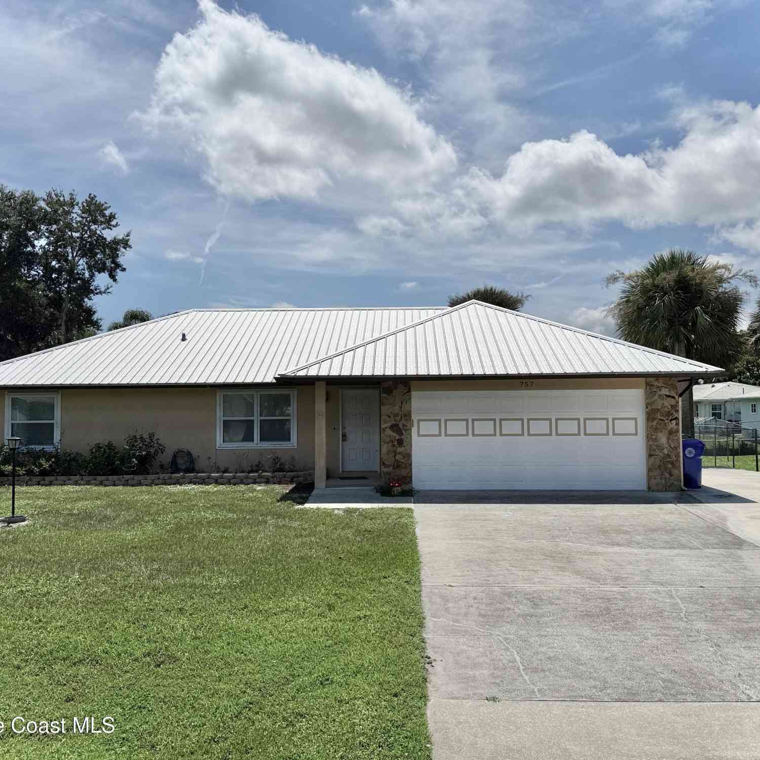 Homes For Rent - 757 Beard Avenue<br/> Sebastian, FL 32958