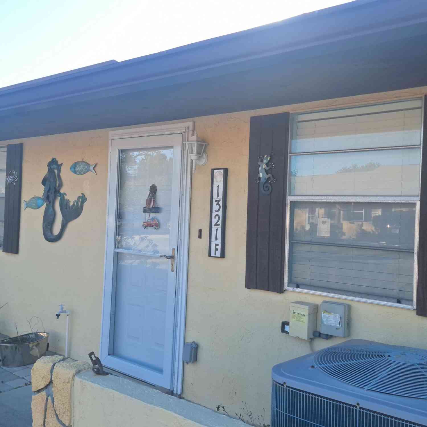 Townhouse For Rent - 1321 Cheney Highway #F<br/> Titusville, FL 32780