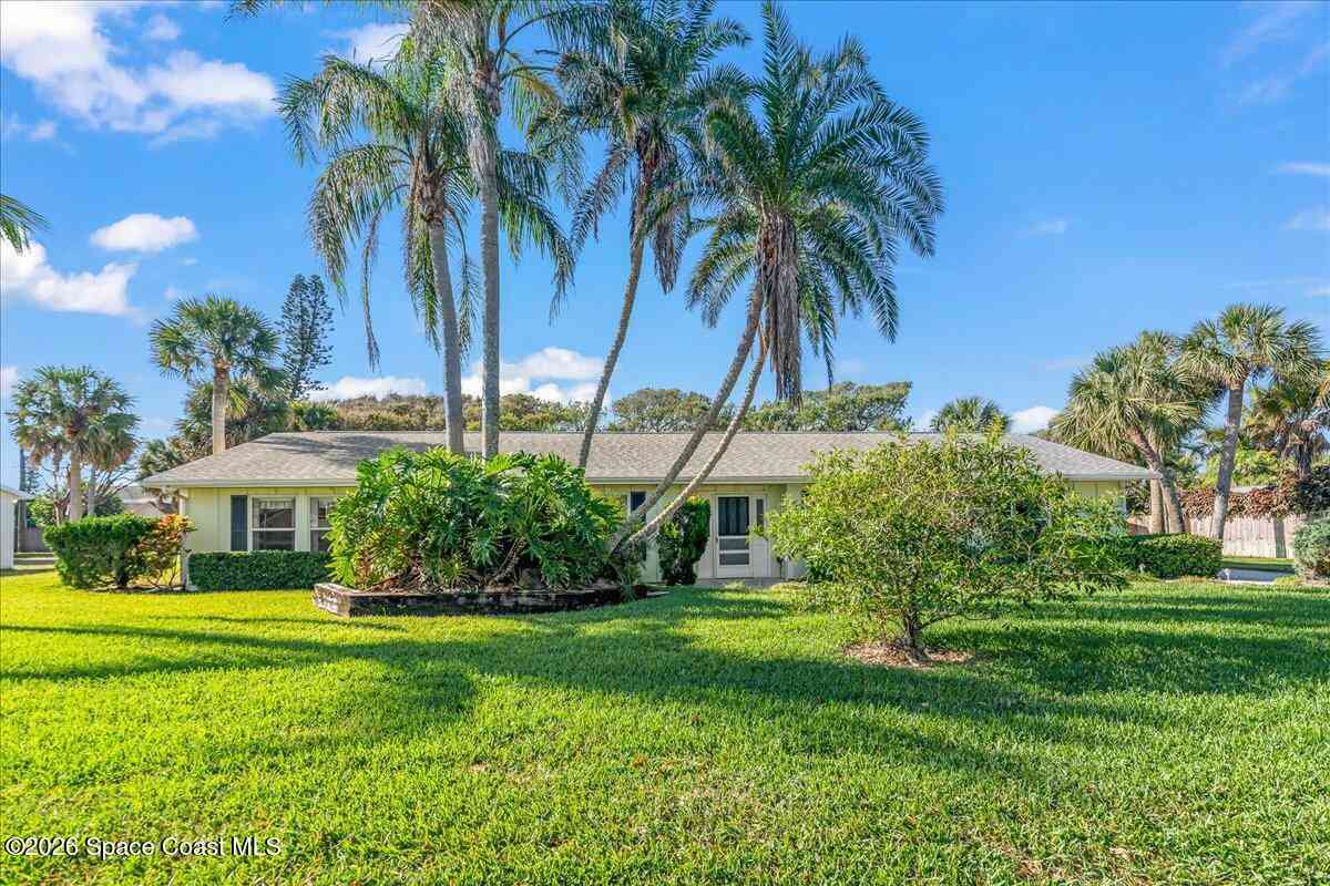 Homes For Sale - 165 Heron Drive<br/> Melbourne Beach, FL 32951