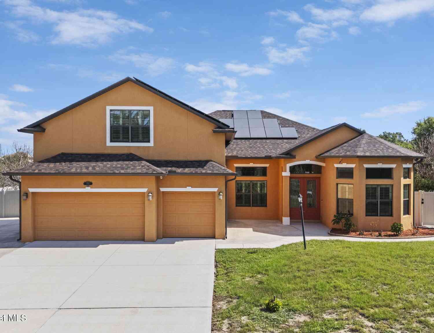 Homes For Sale - 900 Hall Road<br/> Malabar, FL 32950