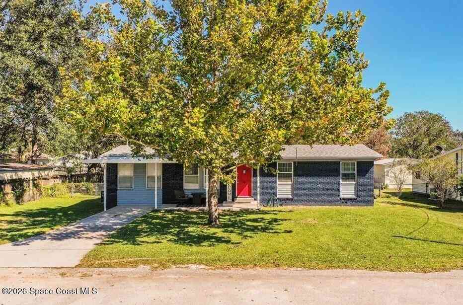 Homes For Sale - 510 N Perry Avenue<br/> Fort Meade, FL 33841