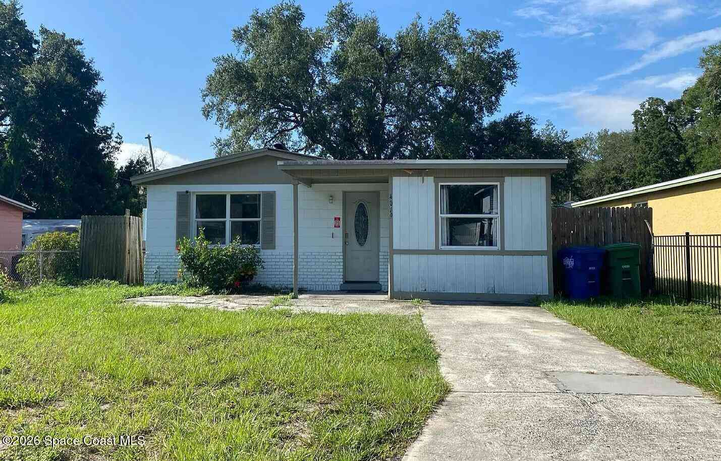 Homes For Sale - 4019 E Clifton Street<br/> Tampa, FL 33610