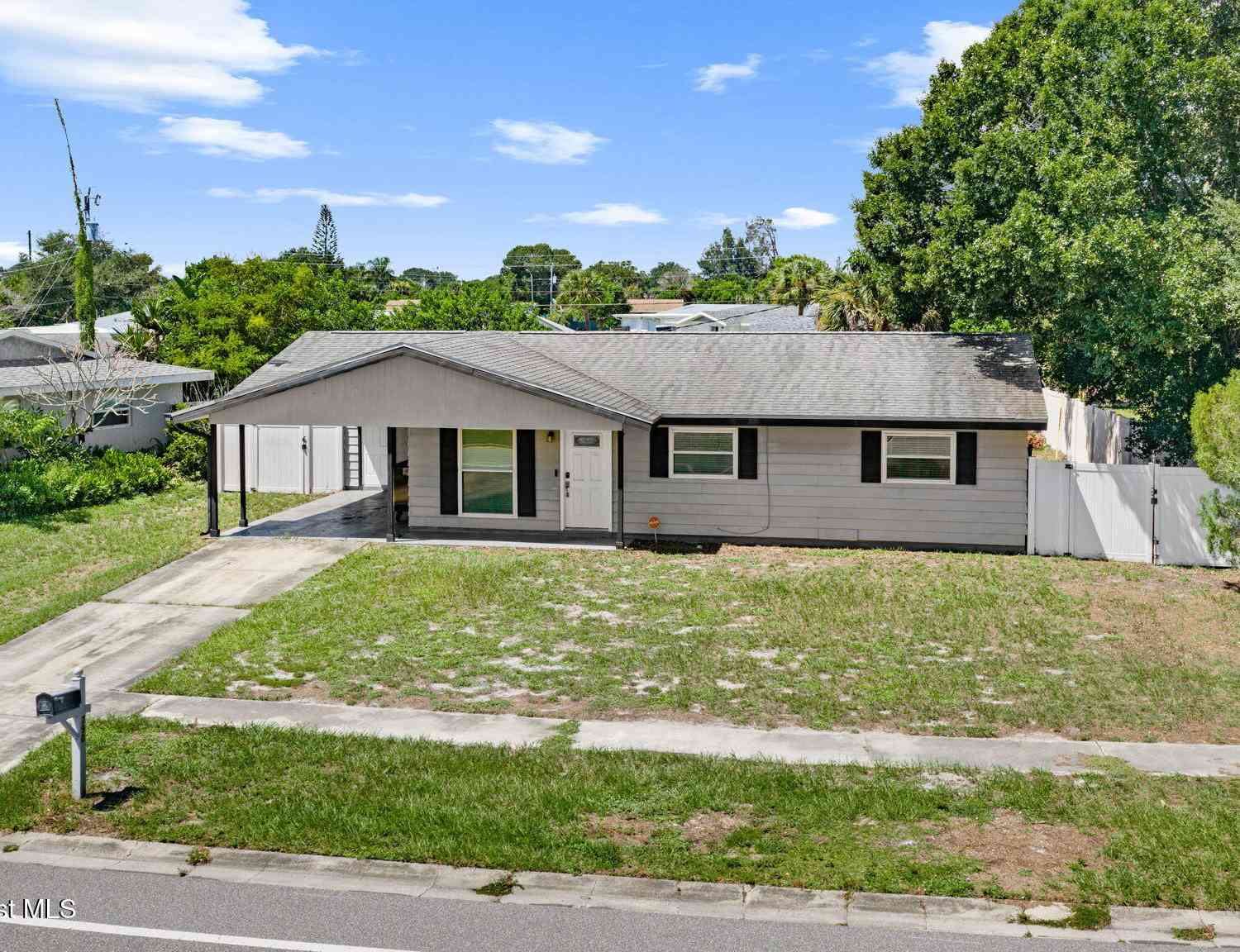 Homes For Sale - 790 Bianca Drive<br/> Palm Bay, FL 32905