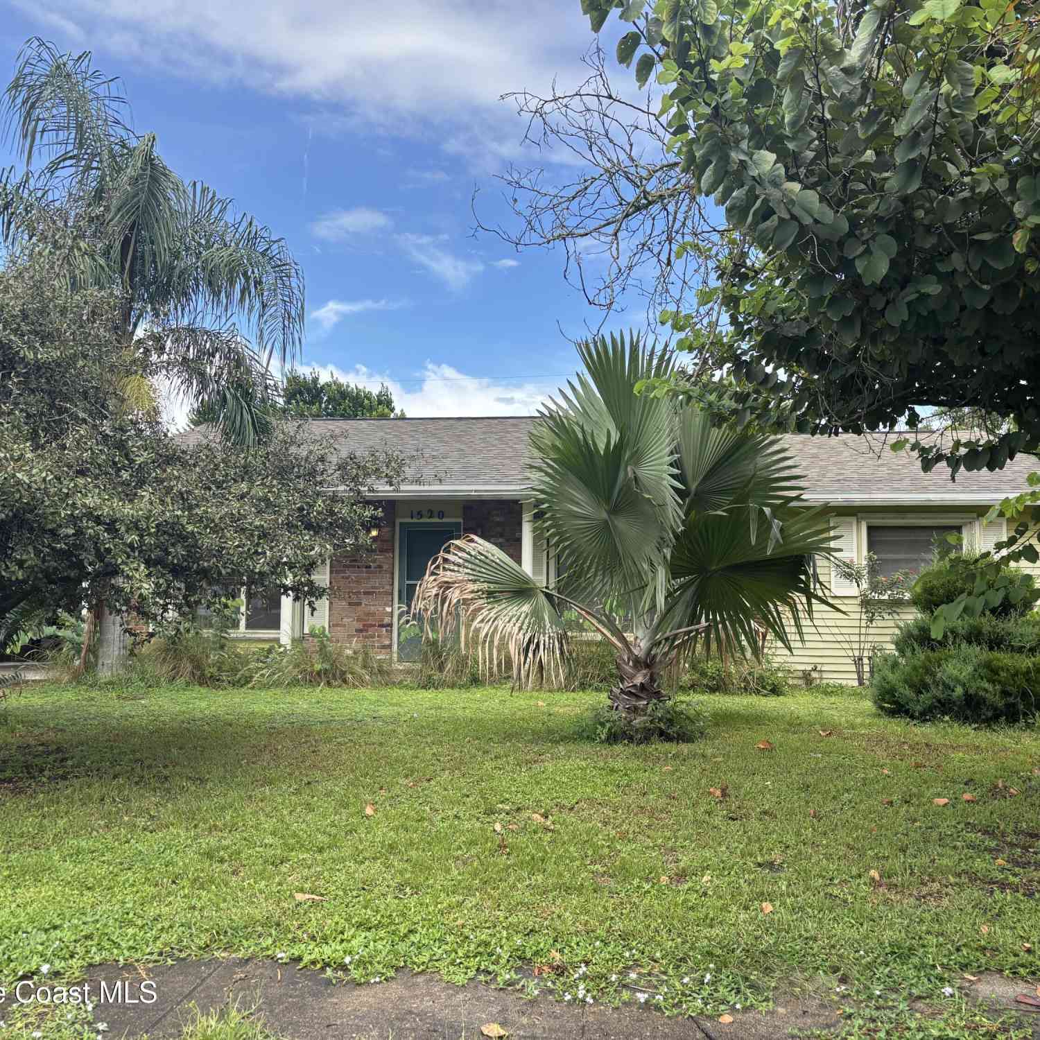 Homes For Sale - 1520 Nassau Street<br/> Titusville, FL 32780