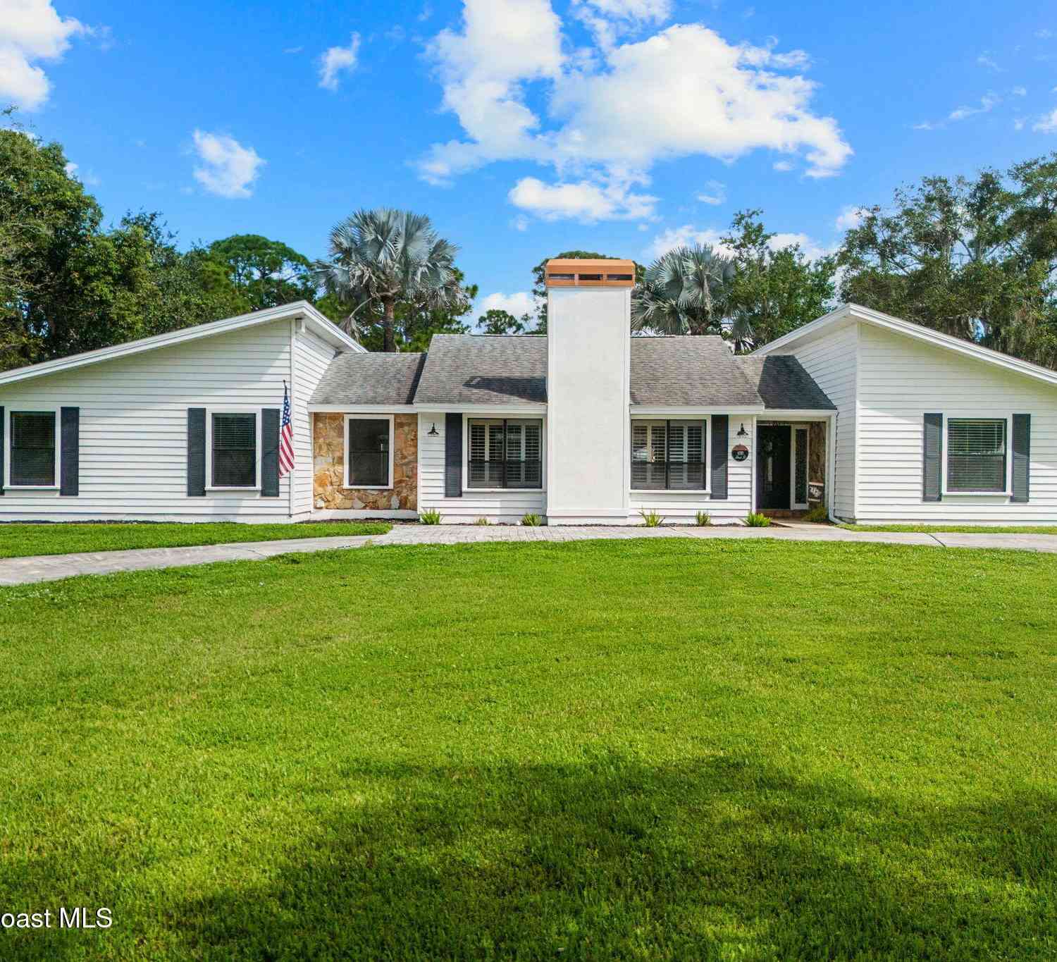 Homes For Sale - 4330 Lakemont Road<br/> Brevard County, Melbourne, FL 32934