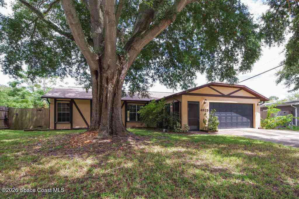 Homes For Sale - 4925 Cocoanut Drive<br/> Titusville, FL 32780