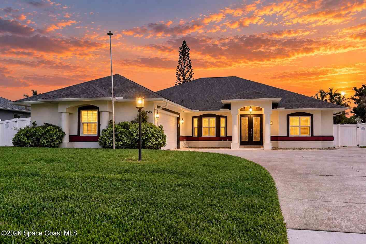 Homes For Sale - 249 Dock Avenue<br/> Sebastian, FL 32958