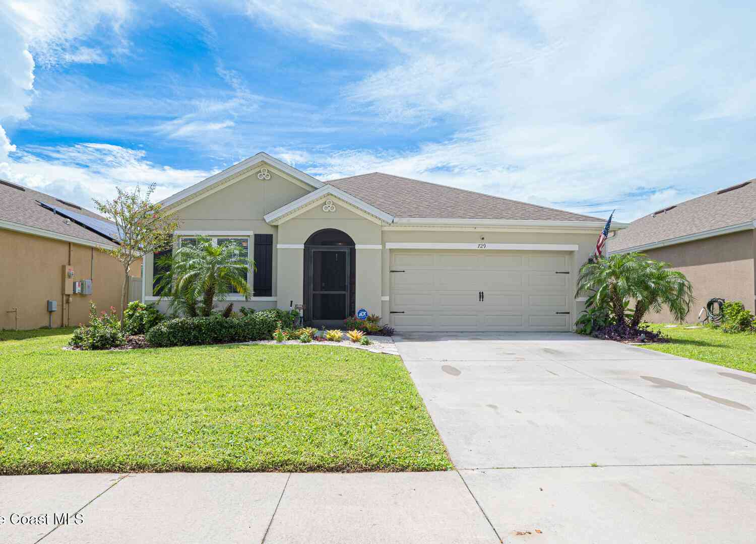 Homes For Sale - 729 Forest Trace Circle<br/> Titusville, FL 32780