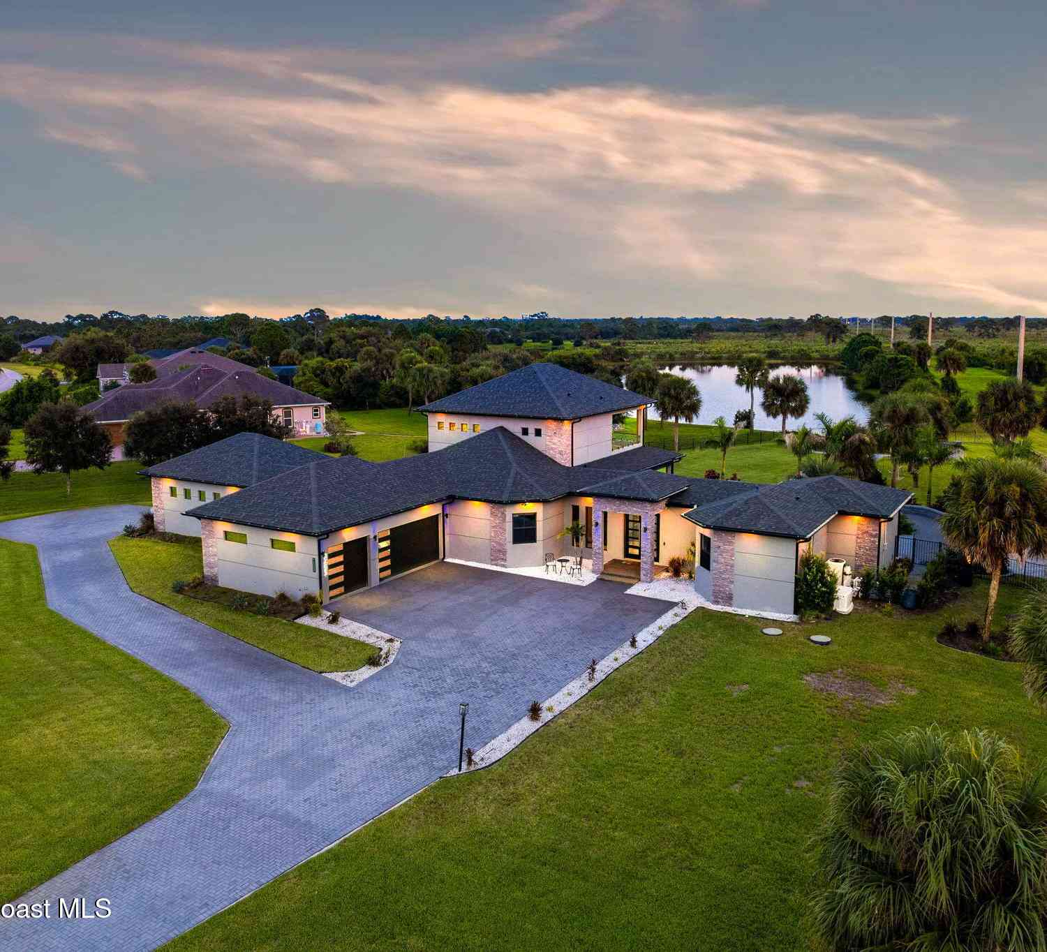 Homes For Sale - 2453 Westhorpe Drive<br/> Malabar, FL 32950