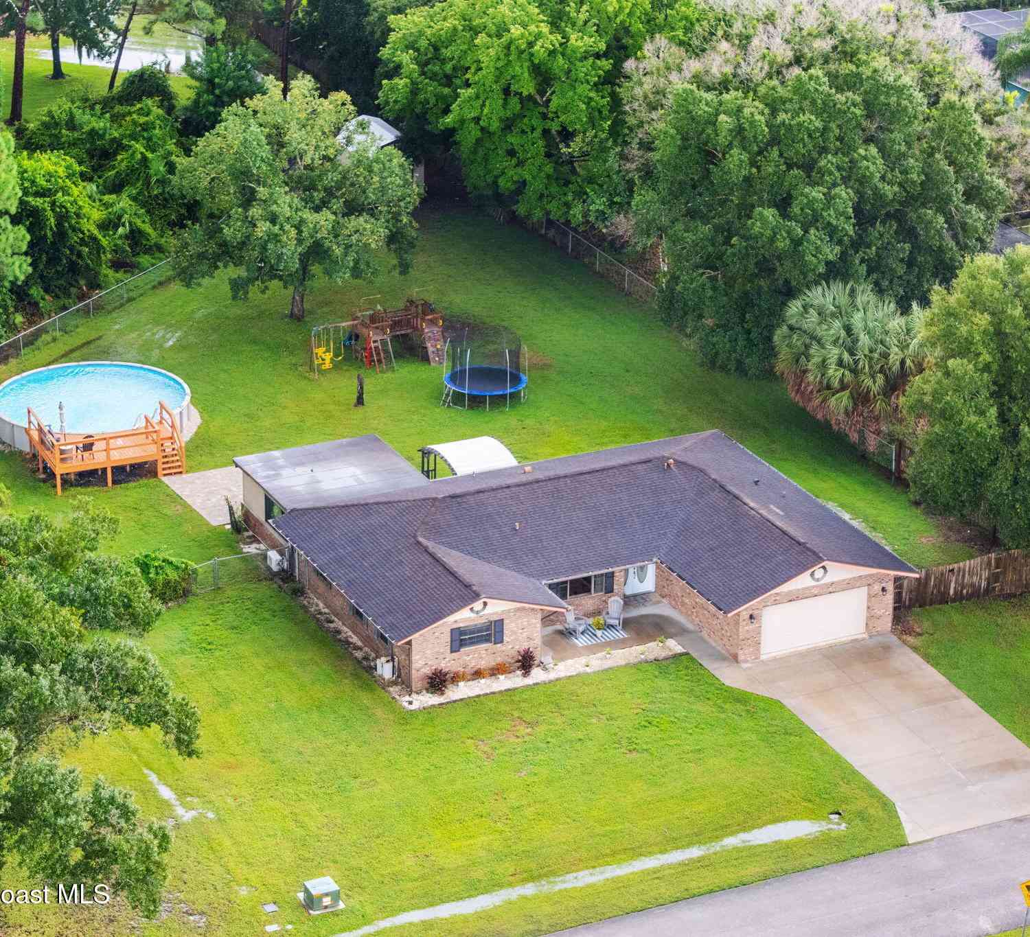 Homes For Sale - 735 Pineda Avenue<br/> Brevard County, Palm Bay, FL 32907