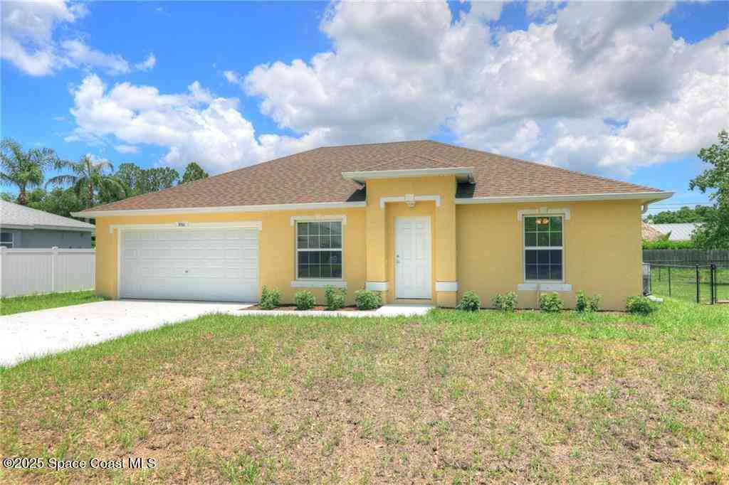 Homes For Rent - 8966 101st Avenue<br/> Vero Beach, FL 32967