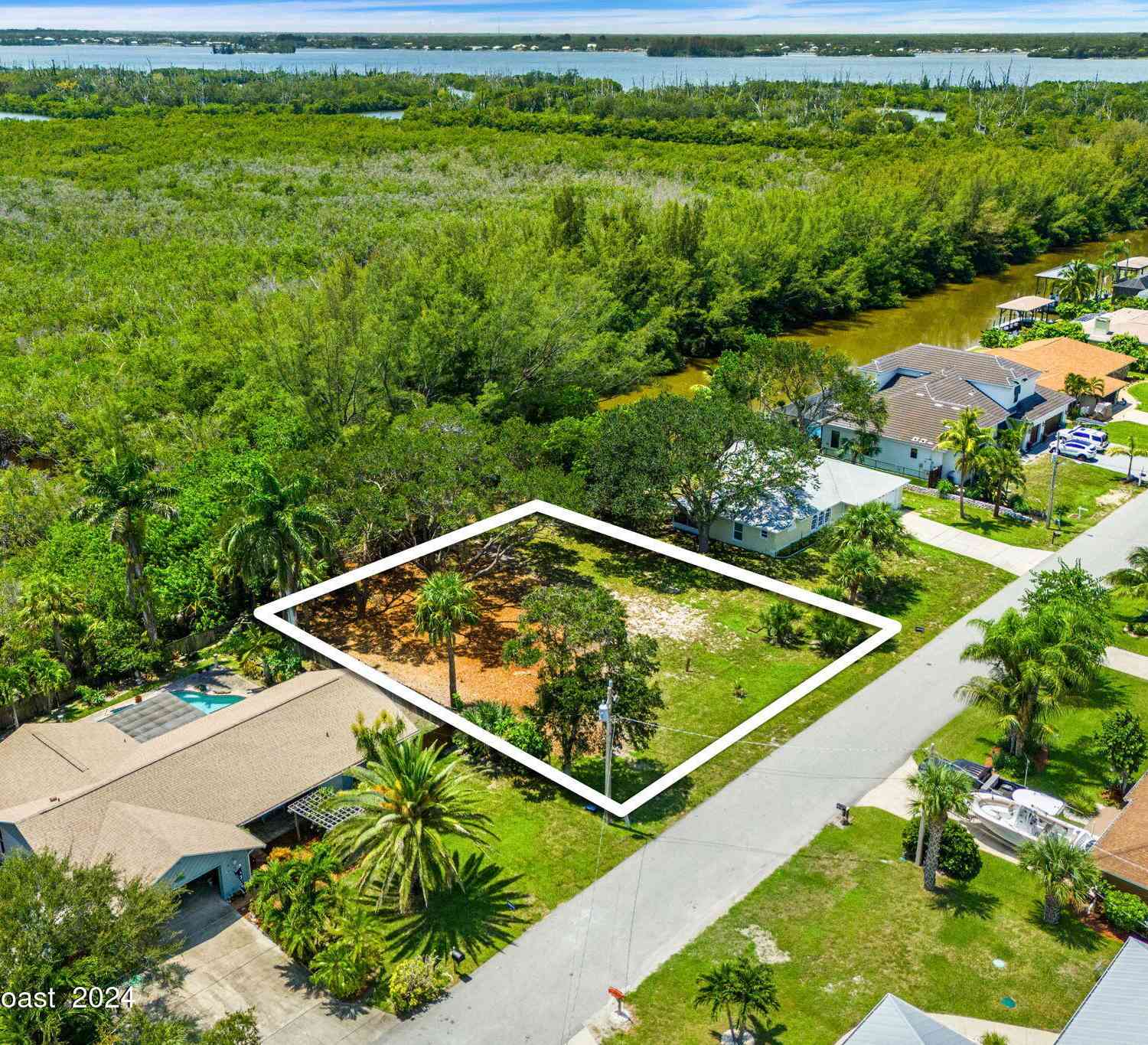 Vacant Land For Sale - 329 Beverly Court<br/> Brevard County, Melbourne Beach, FL 32951