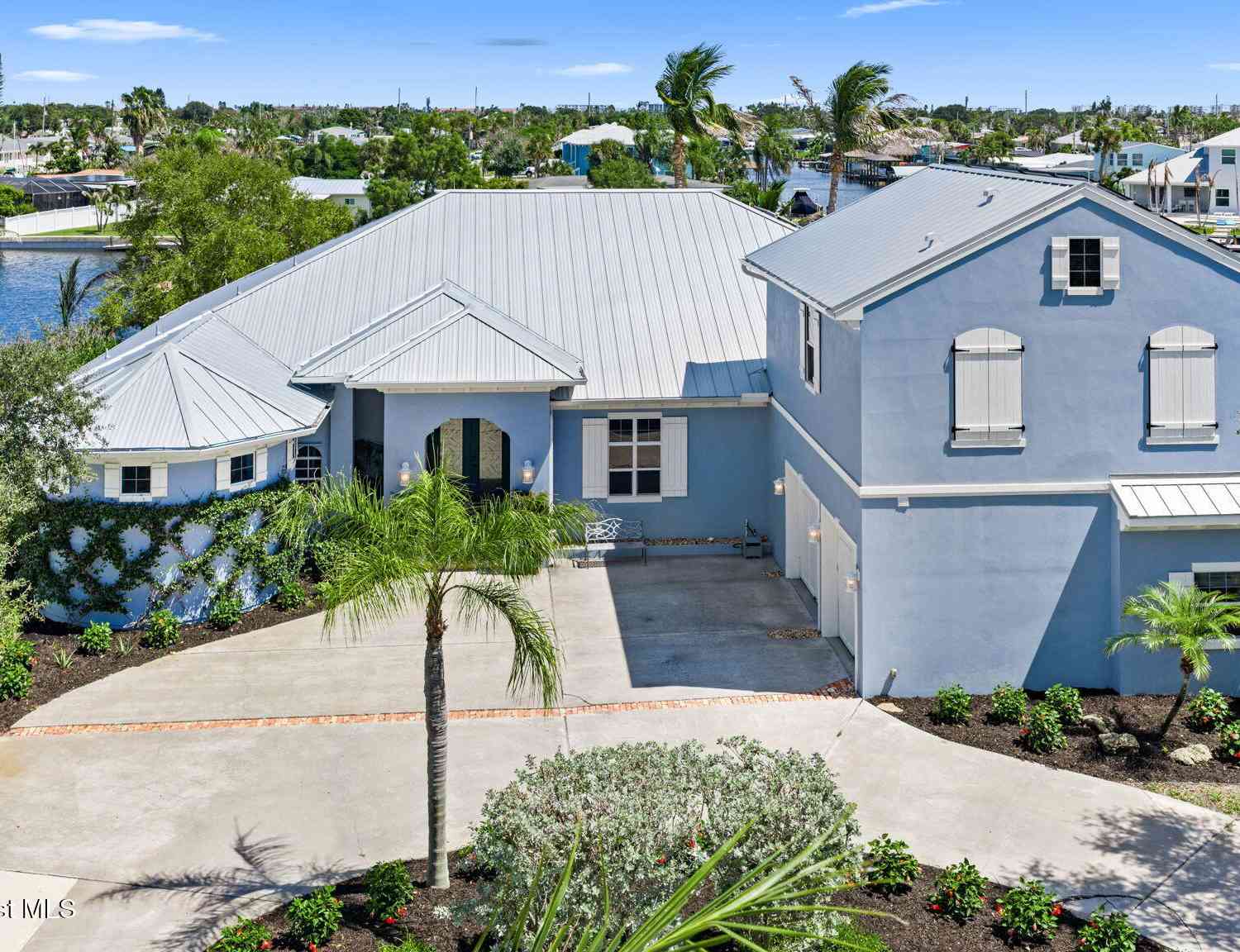 Homes For Sale - 202 Lanternback Island Drive<br/> Brevard County, Satellite Beach, FL 32937