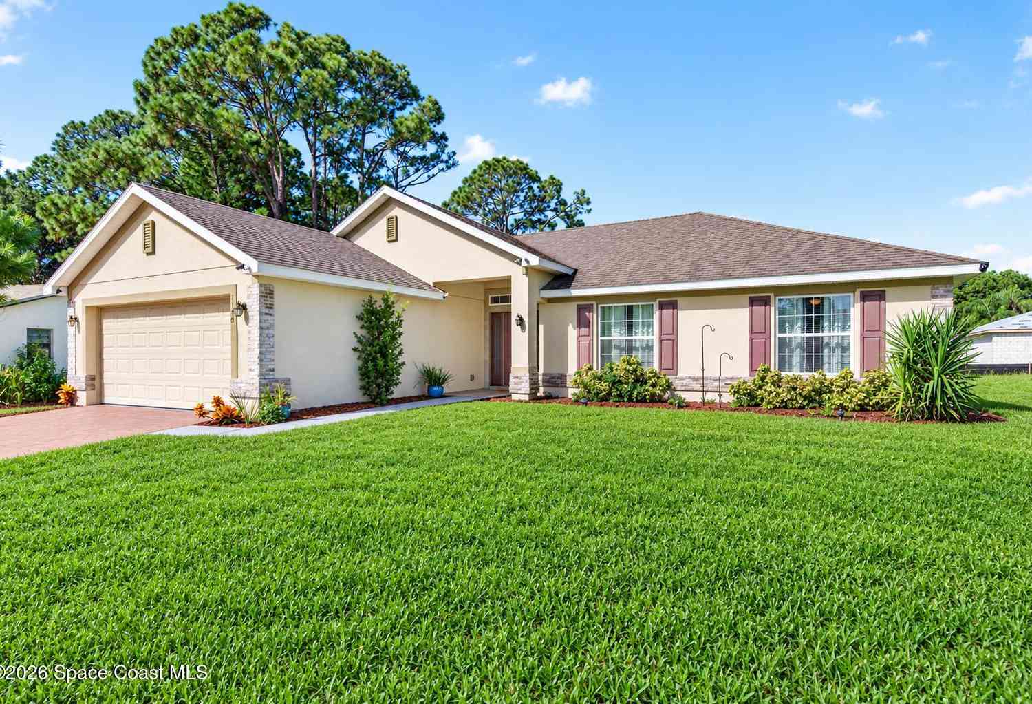 Homes For Sale - 1170 Yale Avenue<br/> Brevard County, Palm Bay, FL 32909