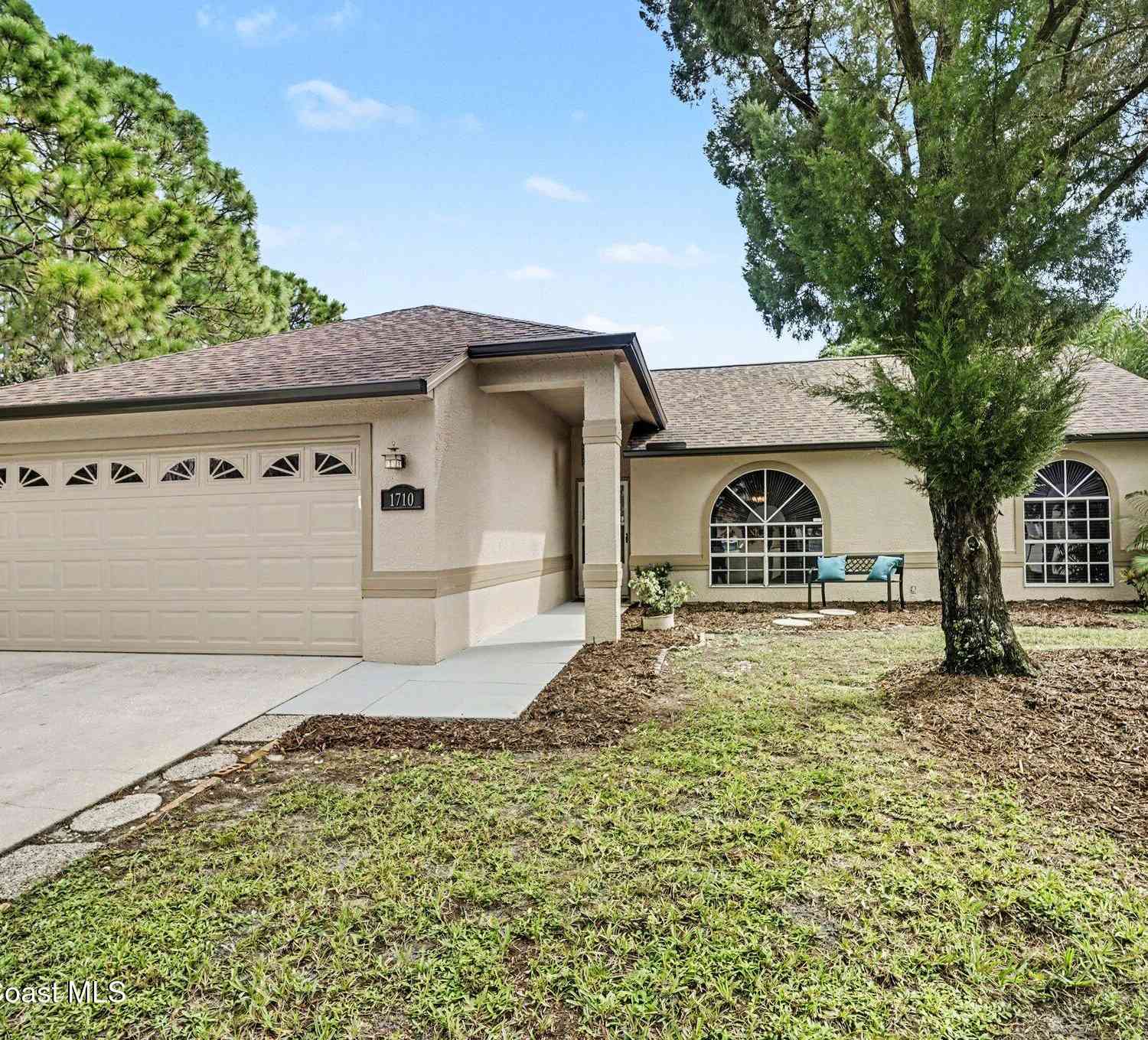 Homes For Sale - 1710 Anchorage Street<br/> Brevard County, Palm Bay, FL 32907