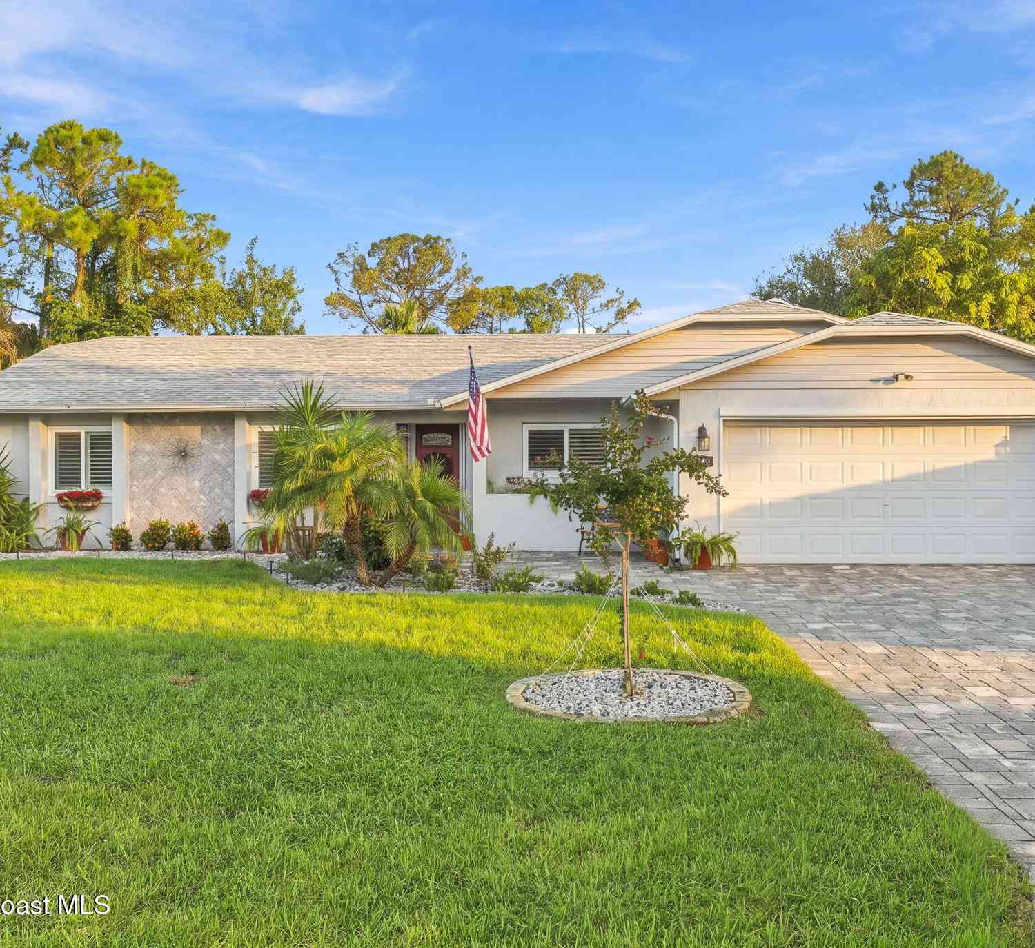 Homes For Sale - 5193 Bridge Road<br/> Cocoa, FL 32927