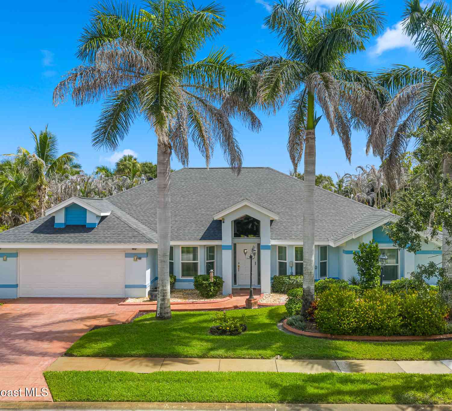 Homes For Sale - 107 Tradewinds Terrace<br/> Indialantic, FL 32903