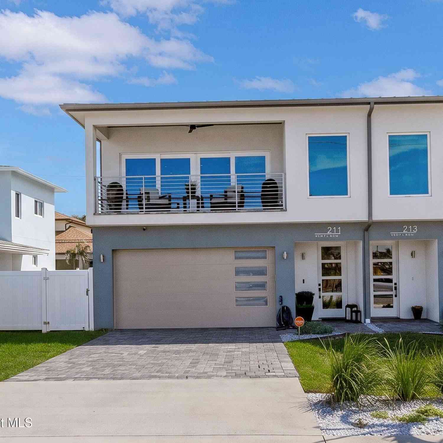 Townhouse For Rent - 211 6th Avenue<br/> Indialantic, FL 32903