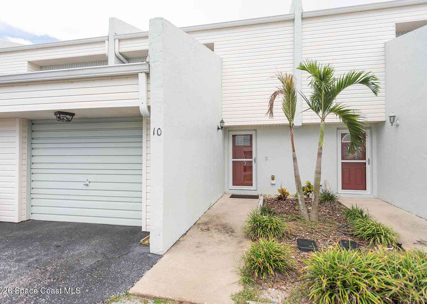 Townhouse For Sale - 810 Poinsetta Drive #10<br/> Indian Harbour Beach, FL 32937