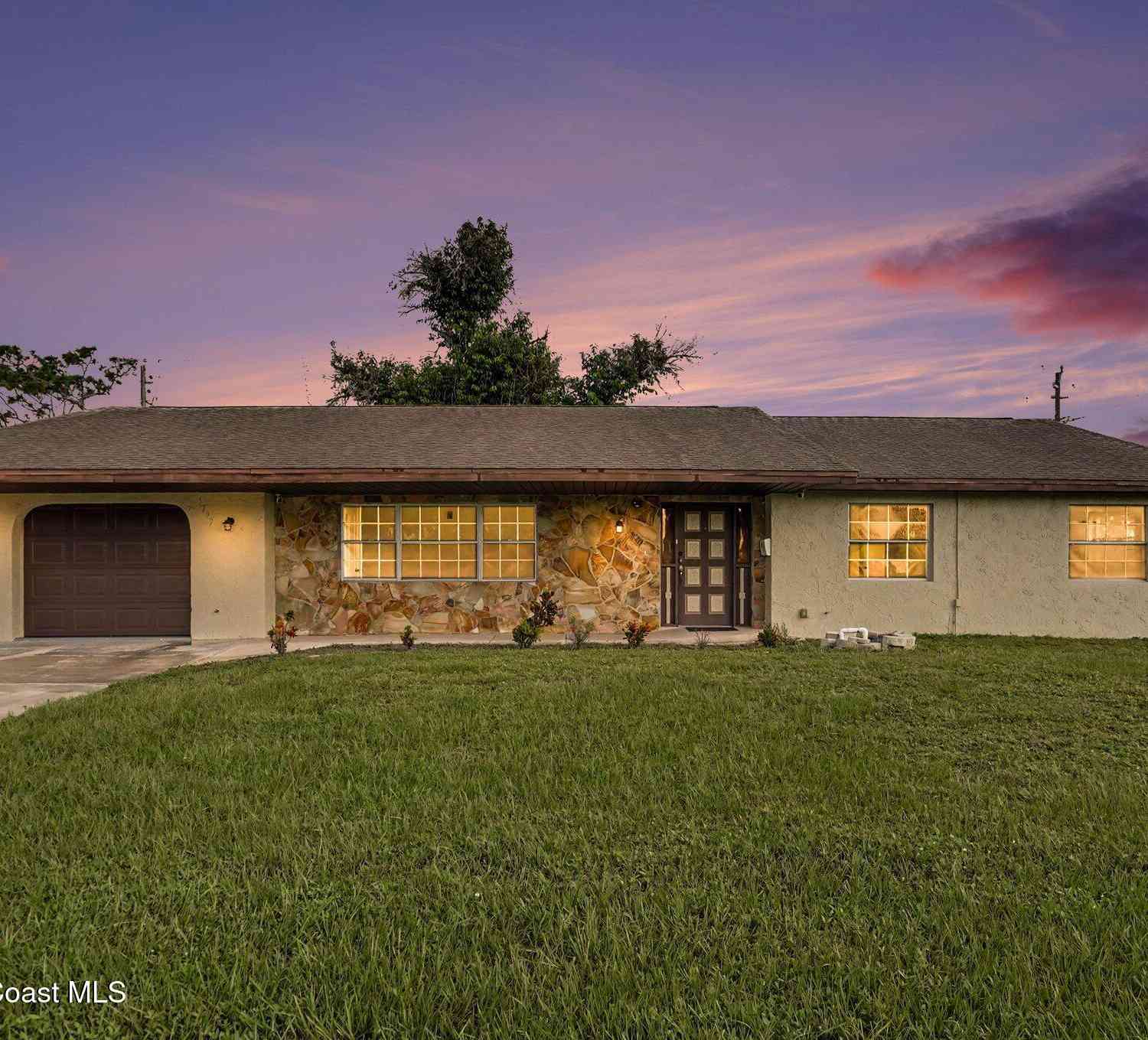 Homes For Sale - 1797 Blaine Street<br/> Brevard County, Palm Bay, FL 32905