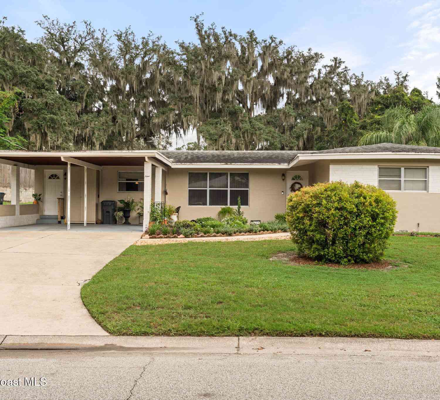 Homes For Sale - 9 S Christmas Hill Road<br/> Titusville, FL 32796