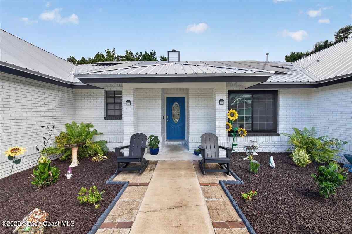 Homes For Sale - 2960 Jacaranda Trail<br/> Titusville, FL 32780