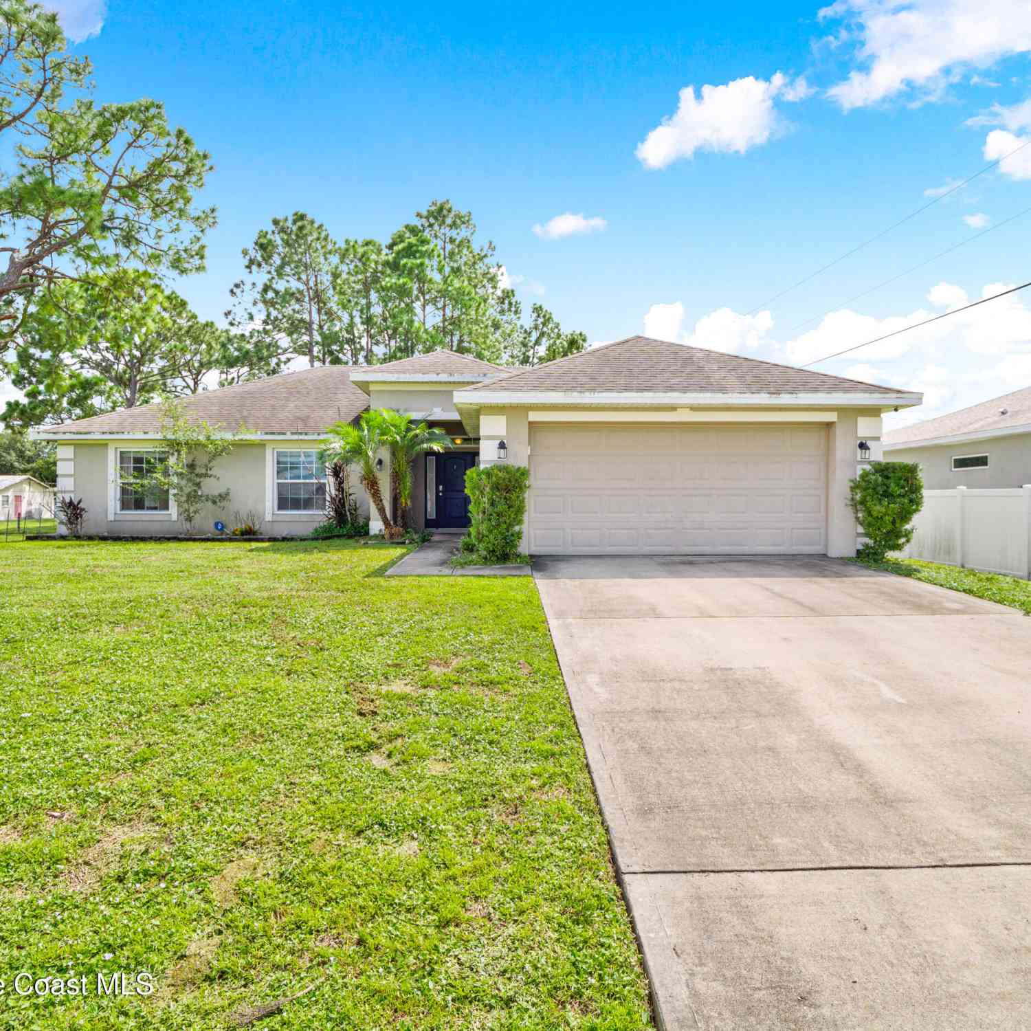 Homes For Sale - 256 Eckert Street<br/> Brevard County, Palm Bay, FL 32909