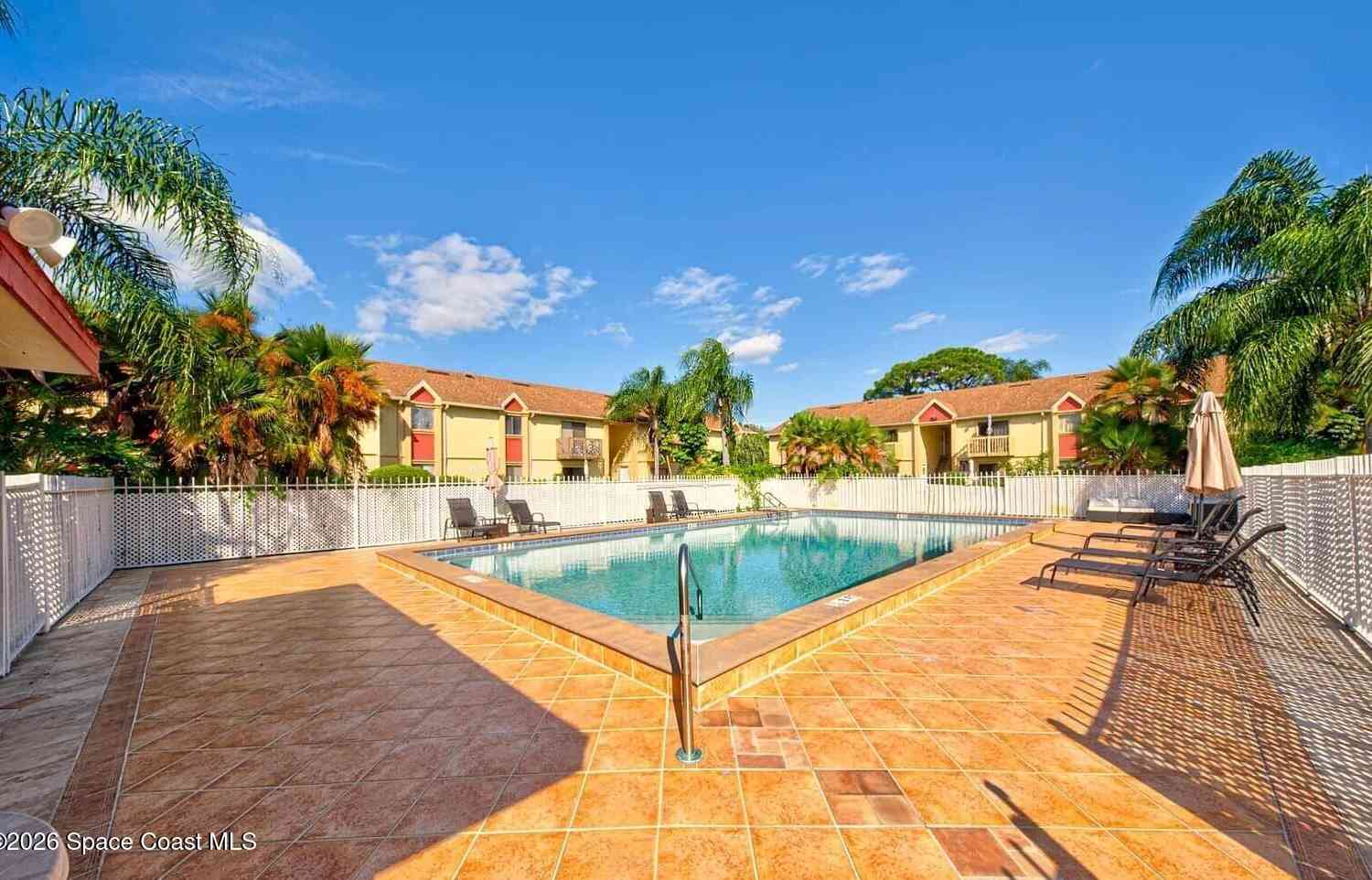 Condo For Rent - 2100 Forest Knoll Drive #00-203<br/> Brevard County, Palm Bay, FL 32905