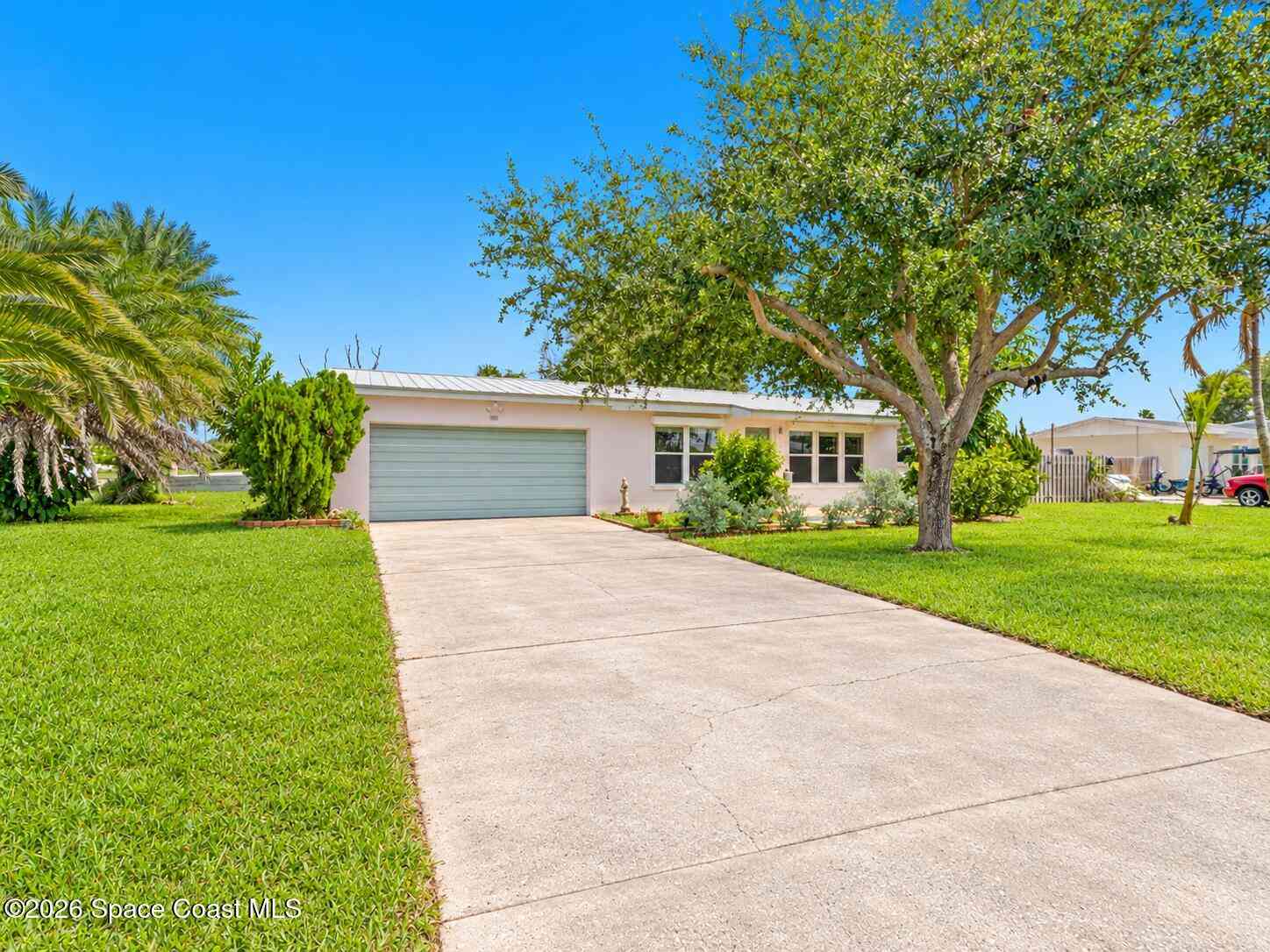 Homes For Sale - 525 Pelican Drive<br/> Satellite Beach, FL 32937