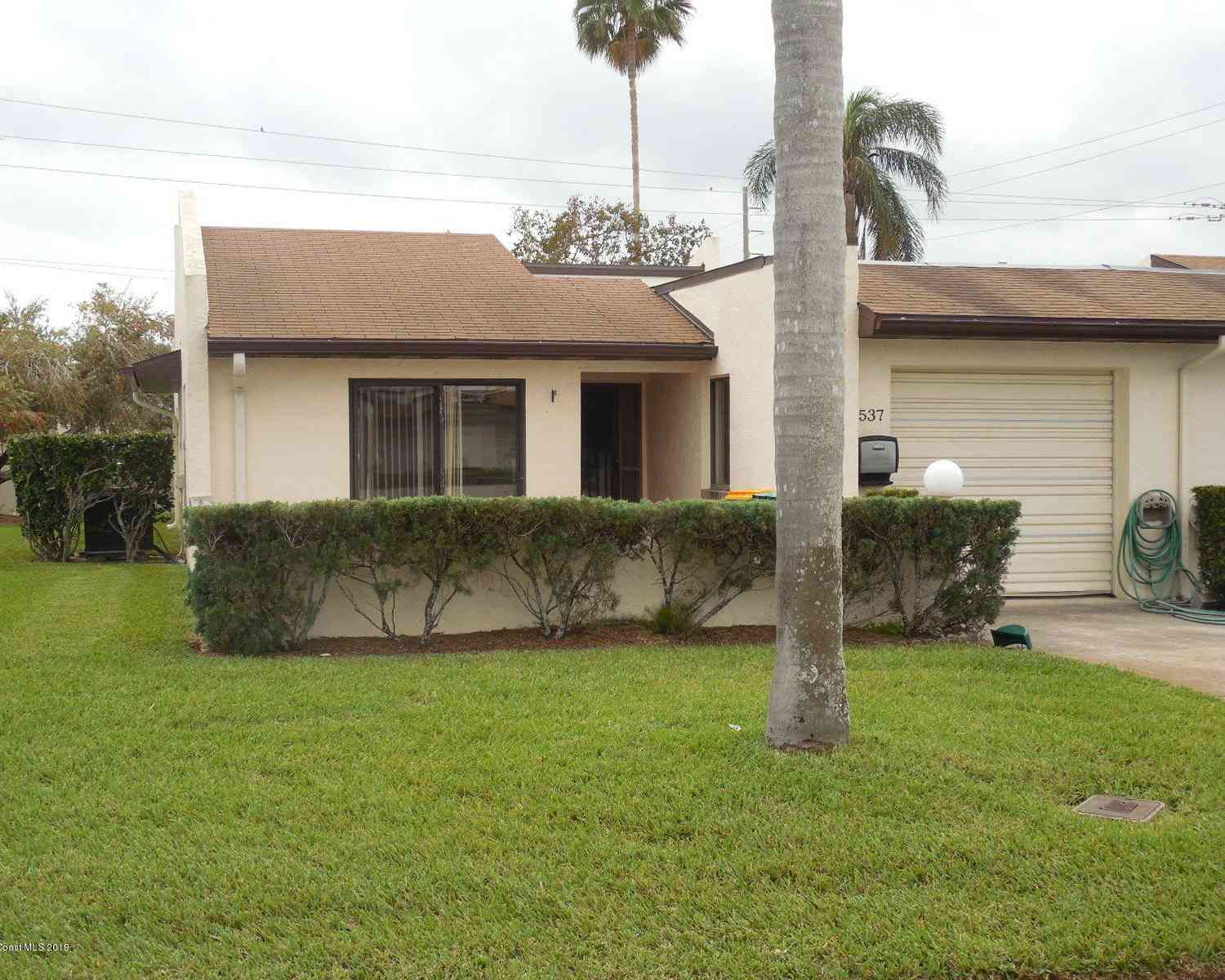 Townhouse For Rent - 537 Summerset Court<br/> Brevard County, Indian Harbour Beach, FL 32937