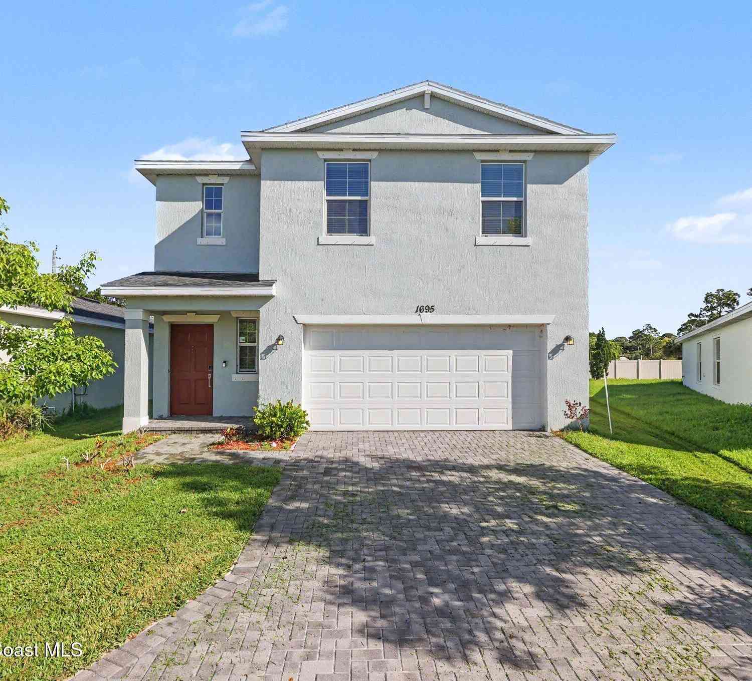 Homes For Sale - 1695 SW Diablo Circle<br/> Palm Bay, FL 32908