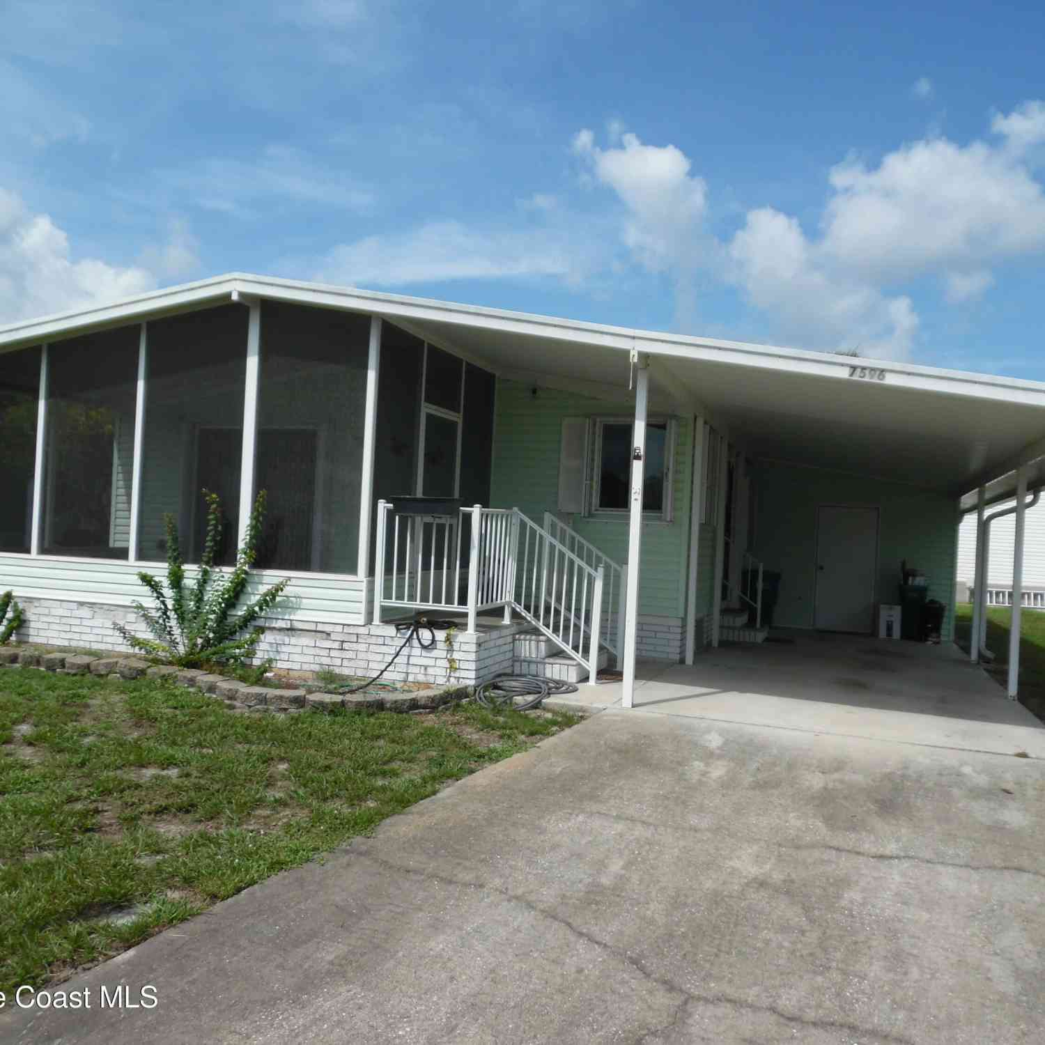 Mobile Home For Rent - 7596 E Boxelder Road<br/> Brevard County, Sebastian, FL 32976