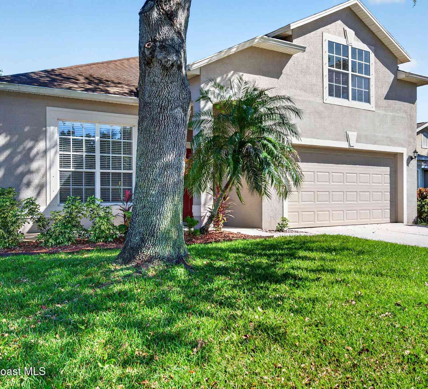 Homes For Sale - 422 Hollow Glen Drive<br/> Titusville, FL 32780