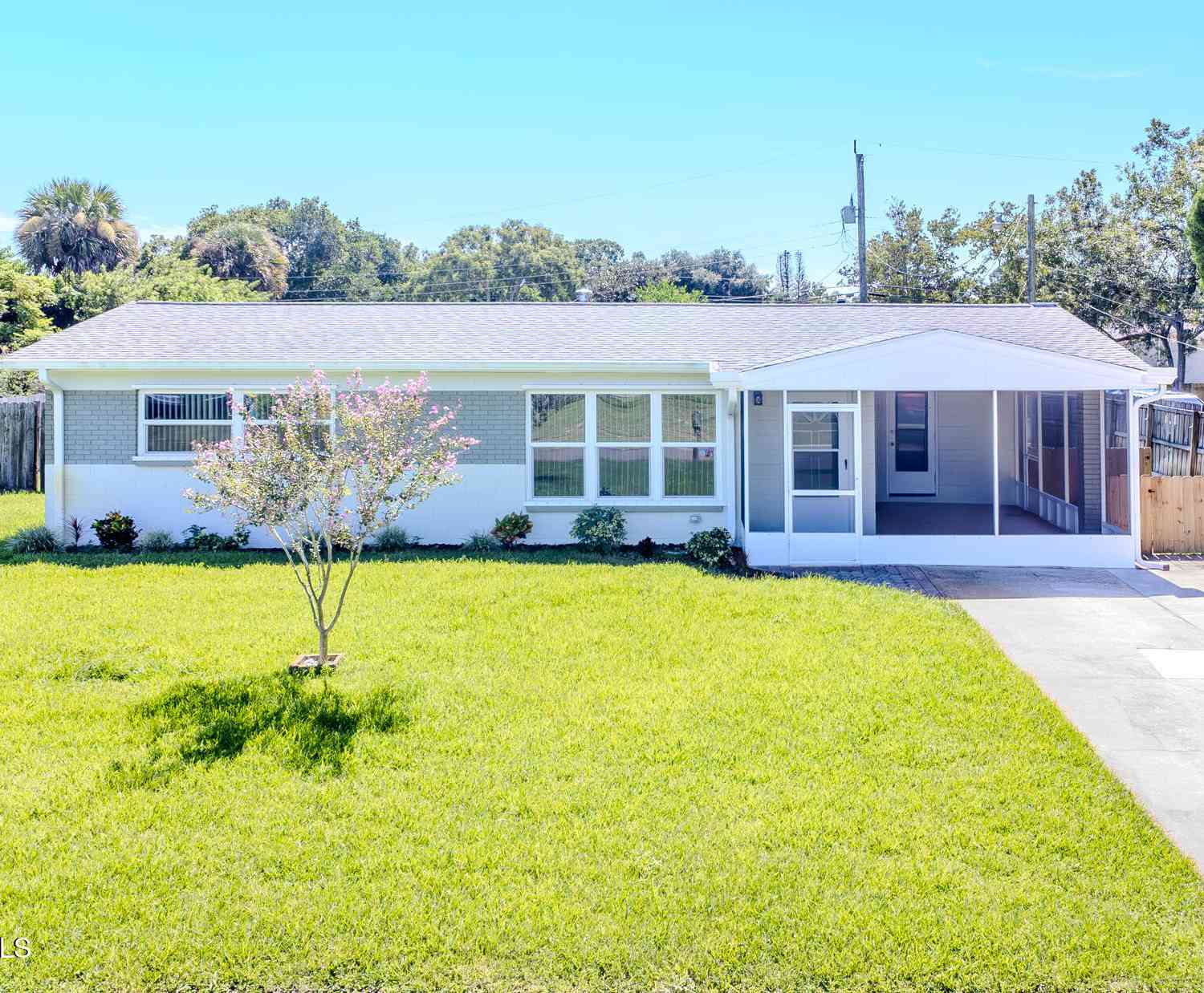 Homes For Sale - 977 Kaufman Street<br/> Cocoa, FL 32927