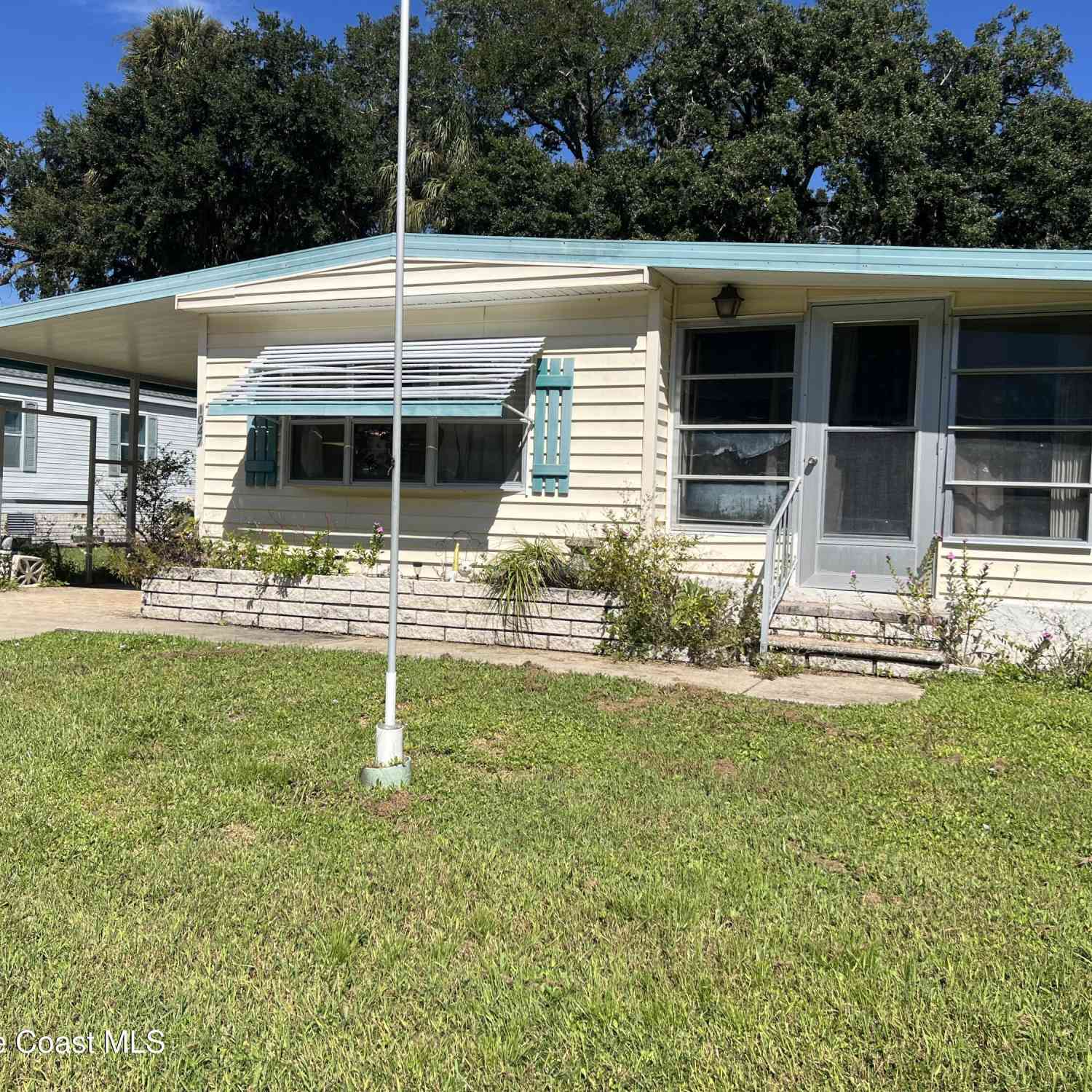 Mobile Home For Sale - 1047 Sunflower Lane<br/> Brevard County, Palm Bay, FL 32907