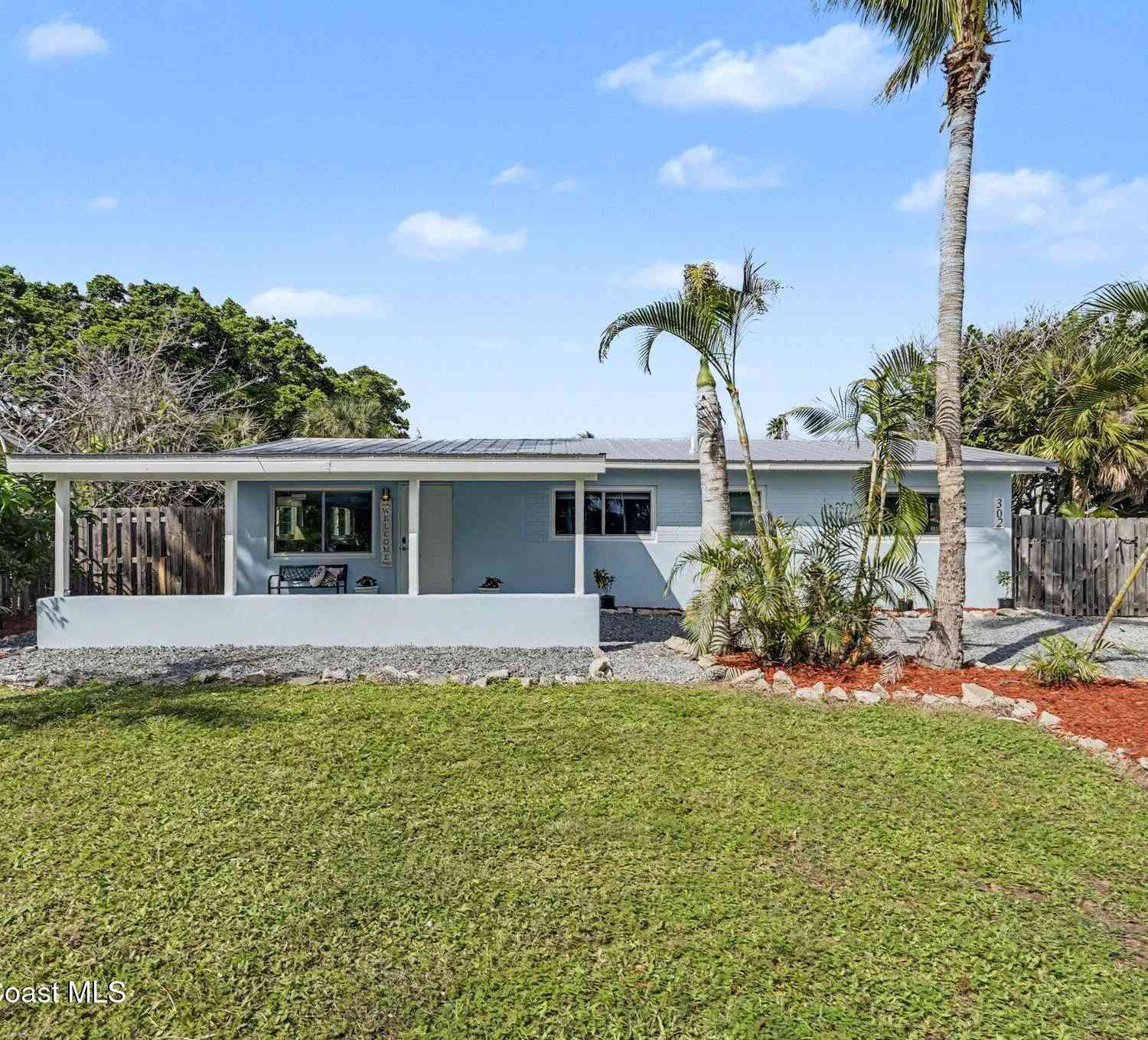 Homes For Sale - 302 5th Avenue<br/> Melbourne Beach, FL 32951