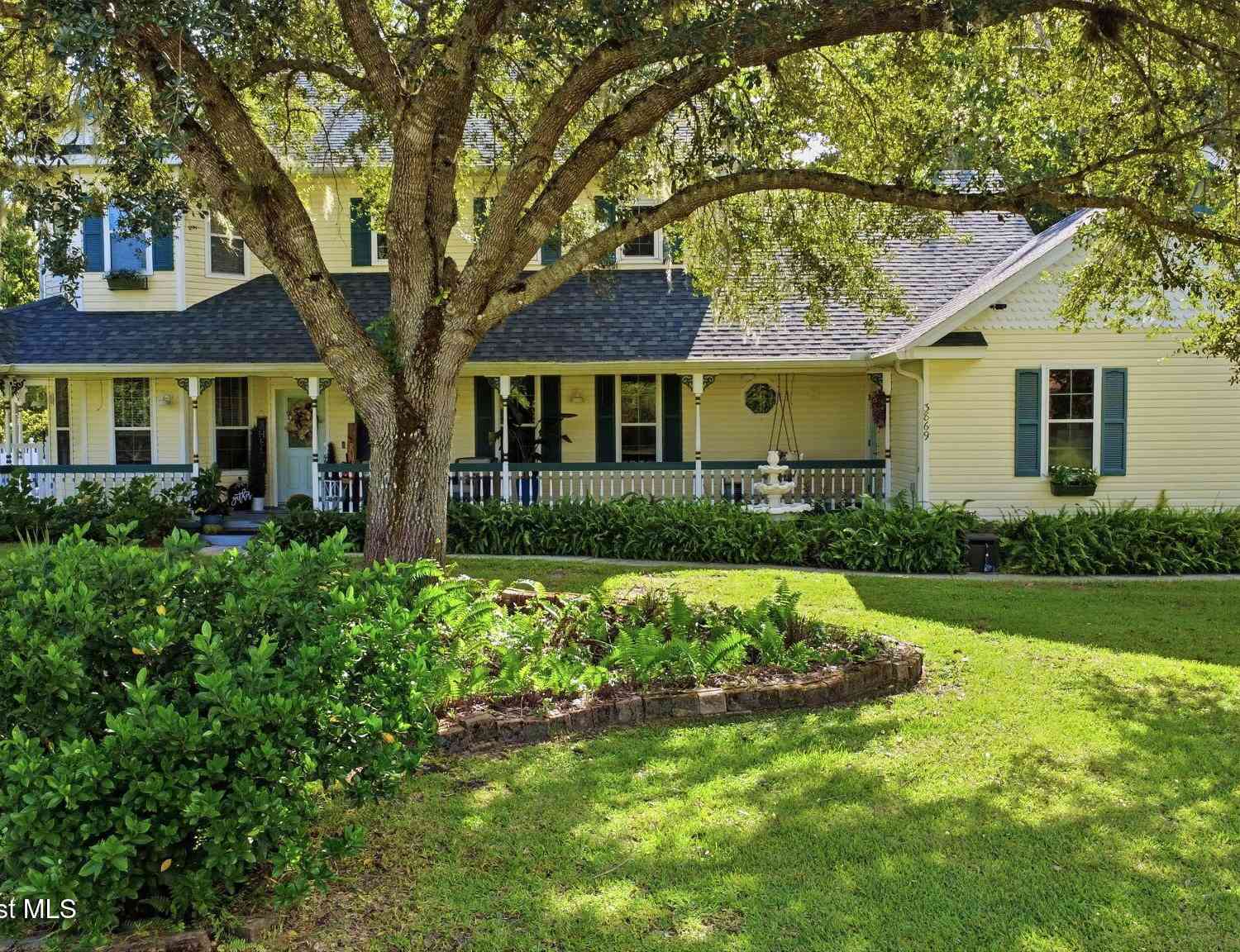 Homes For Sale - 3869 Rambling Acres Drive<br/> Titusville, FL 32796