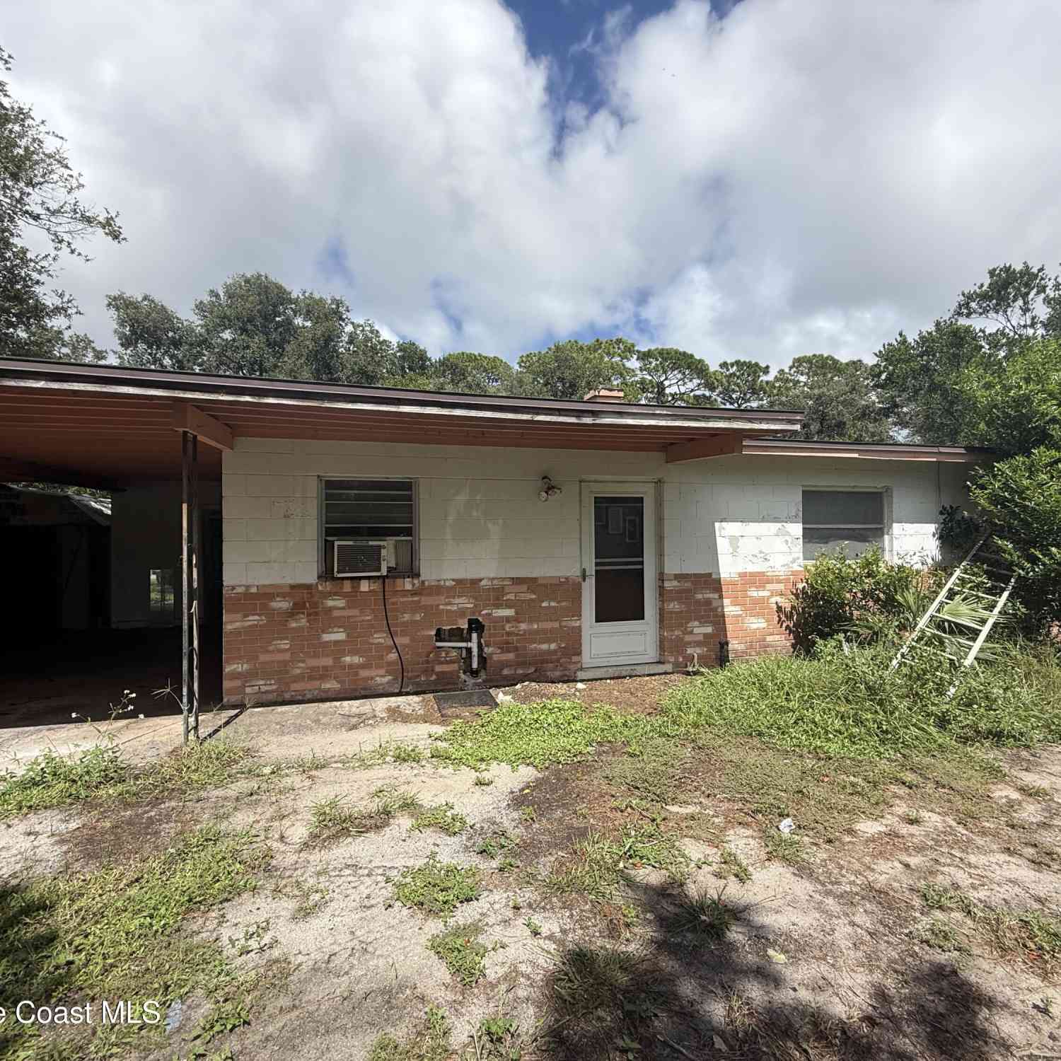 Homes For Sale - 300 W Virginia Drive<br/> Titusville, FL 32796