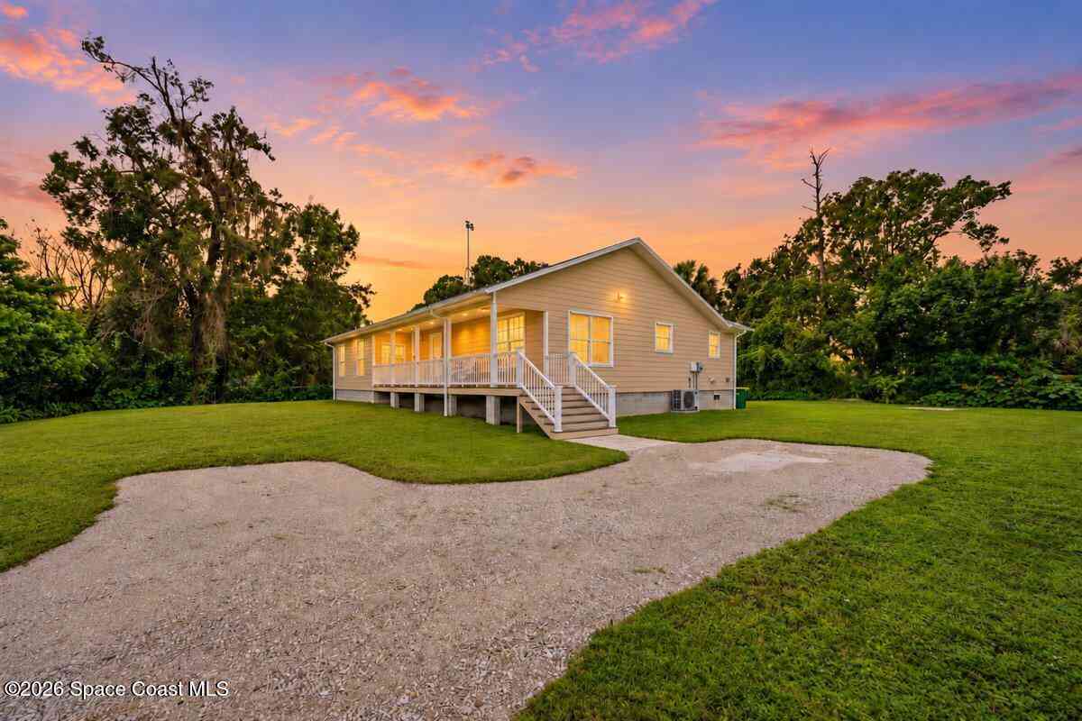 Homes For Sale - 435 Lemon Grove Avenue<br/> Melbourne, FL 32904