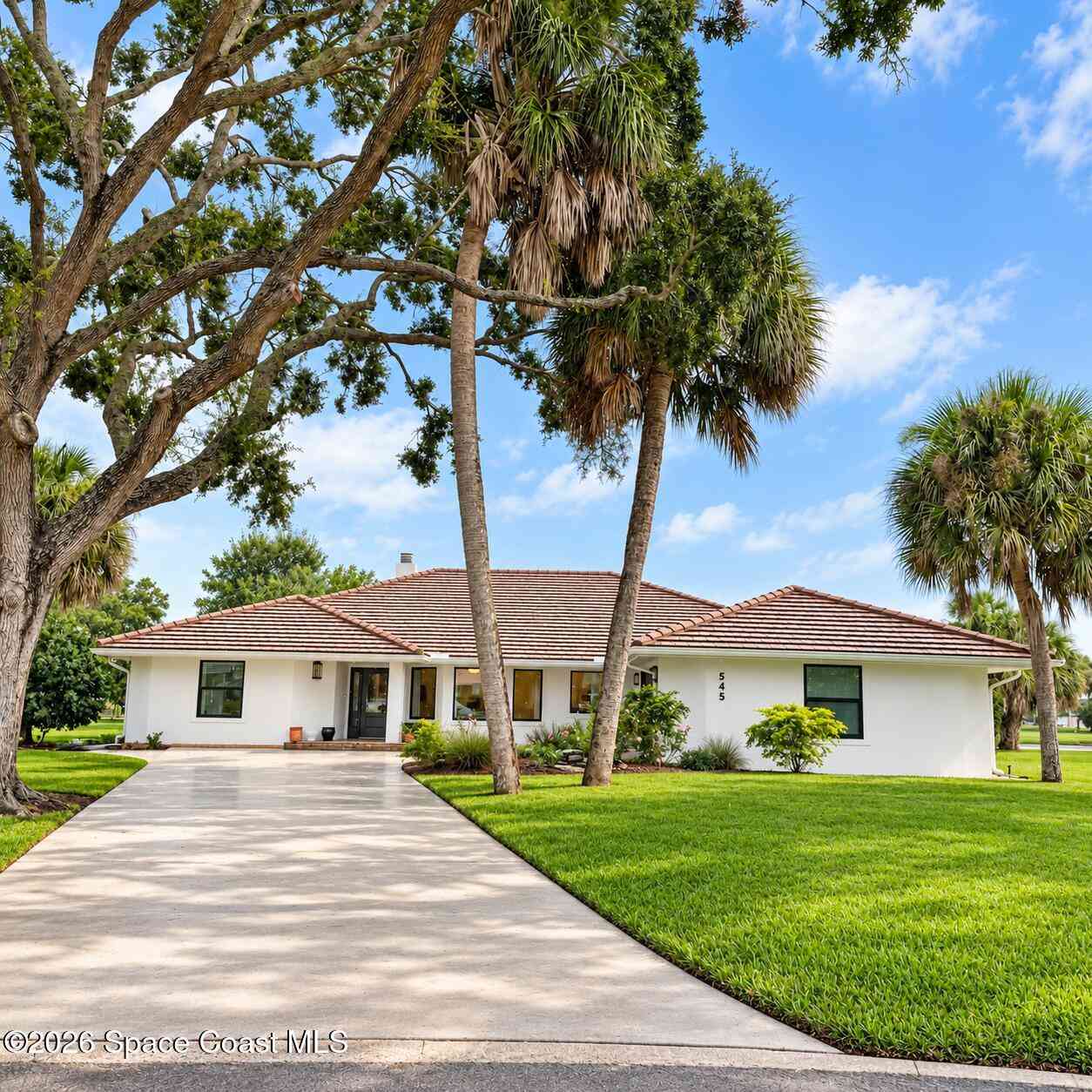 Homes For Sale - 545 Southern Hills Court<br/> Melbourne, FL 32940