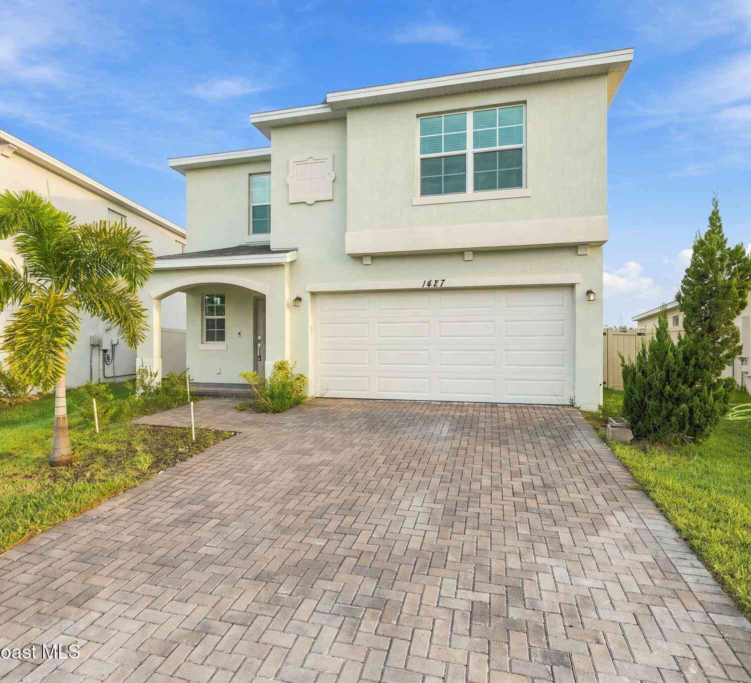 Homes For Sale - 1427 Colebrook Circle<br/> Palm Bay, FL 32908