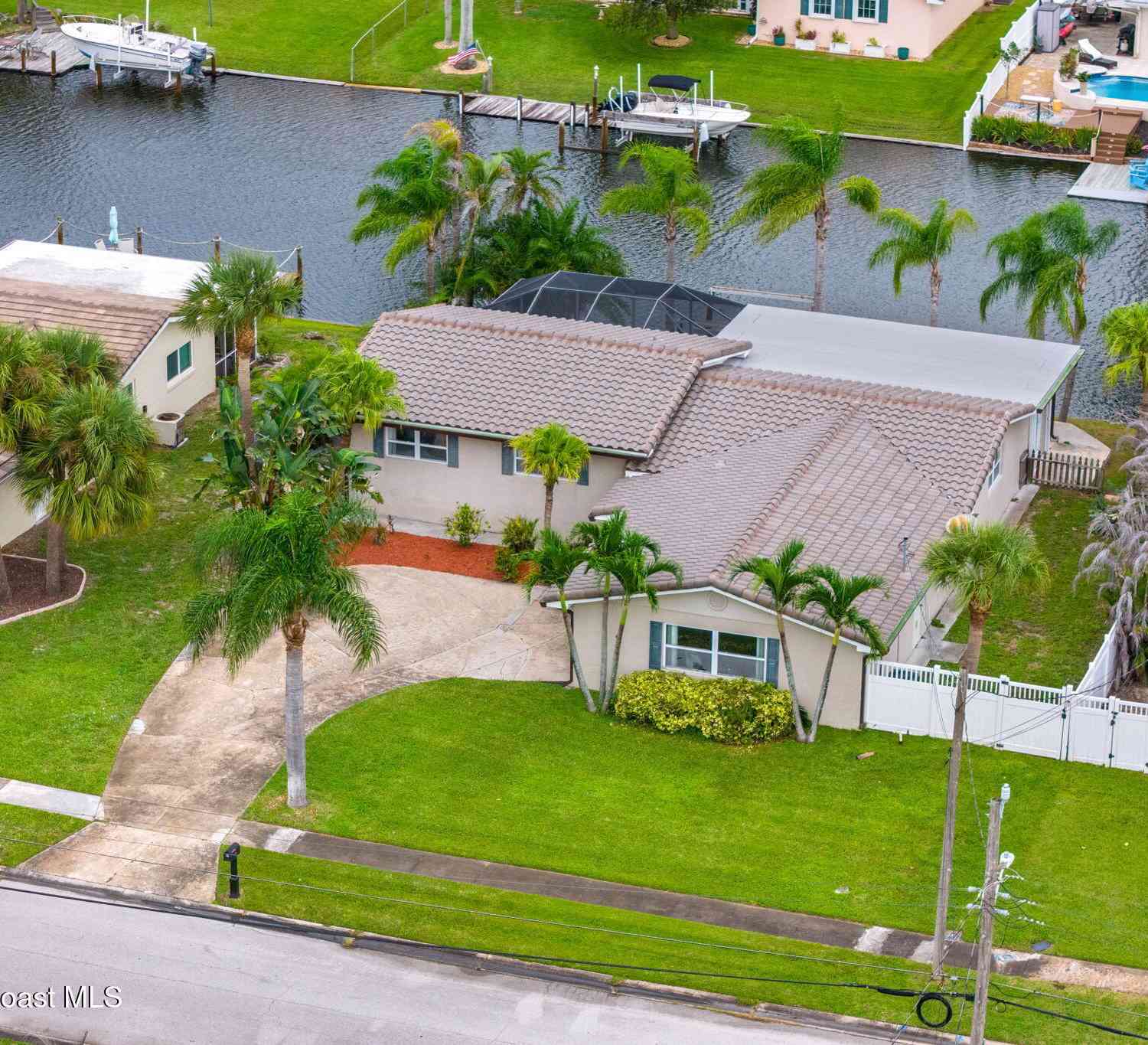 Homes For Rent - 187 Jamaica Drive<br/> Brevard County, Cocoa Beach, FL 32931