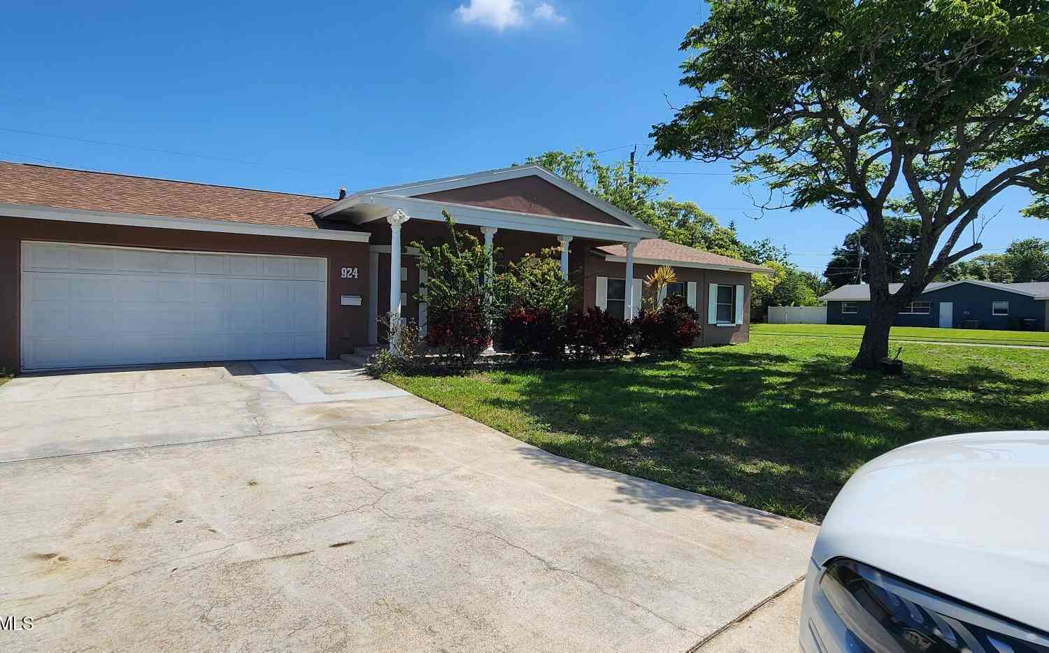 Homes For Rent - 924 Kings Post Road<br/> Brevard County, Rockledge, FL 32955