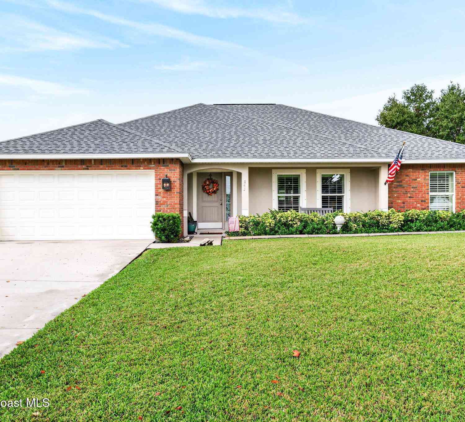 Homes For Sale - 143 Palm Circle<br/> Melbourne, FL 32940
